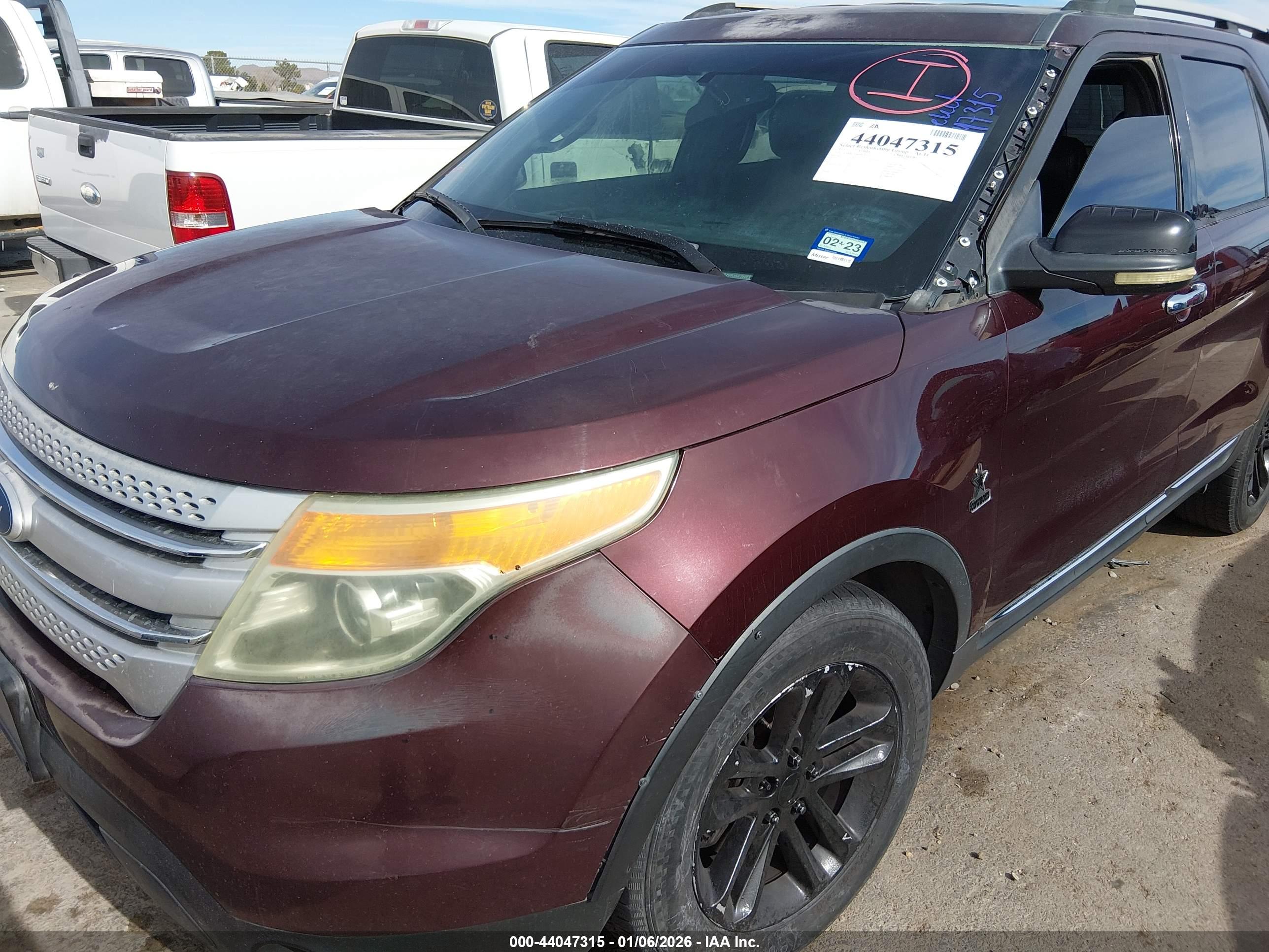 FORD EXPLORER image 6