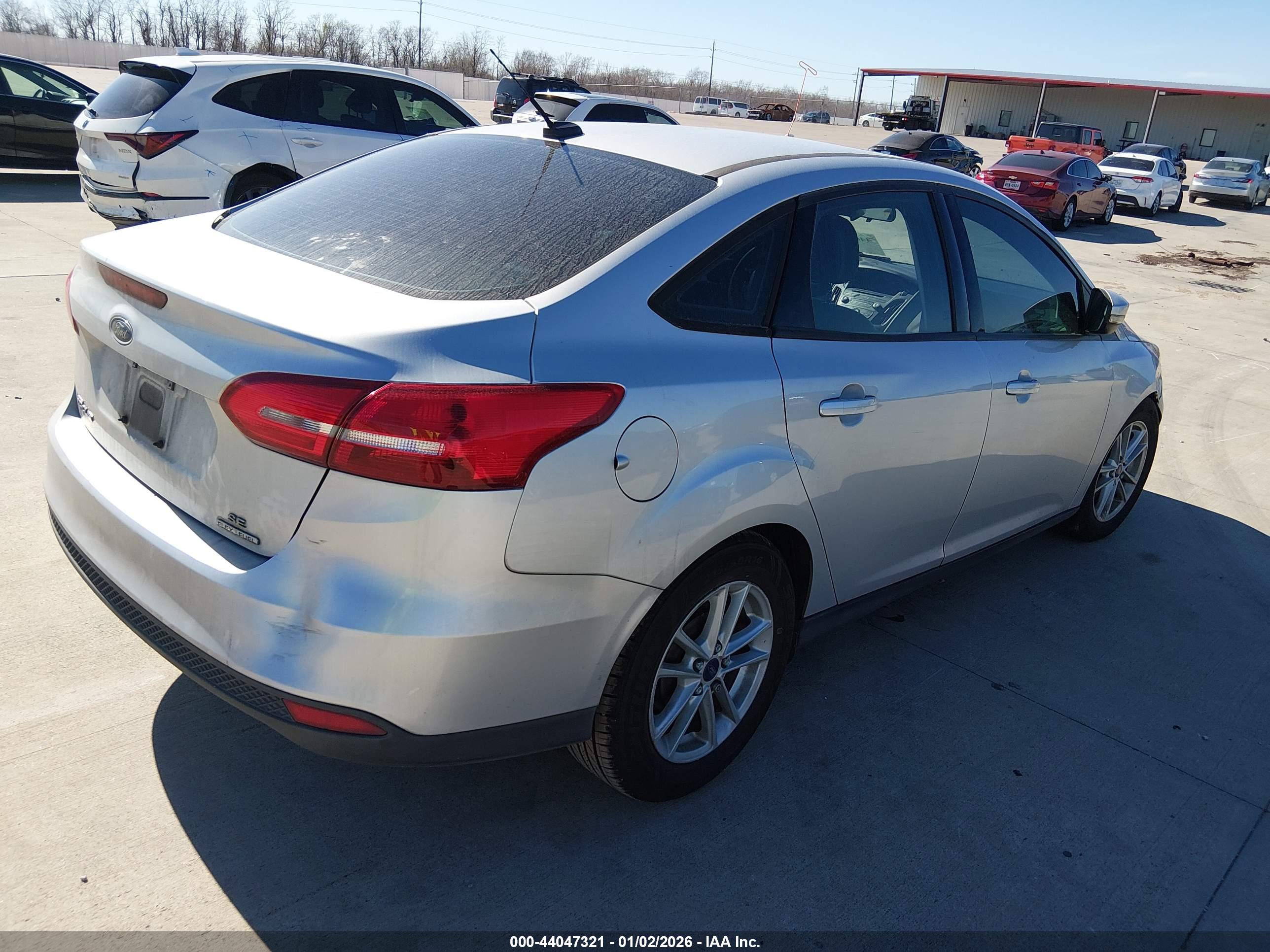 FORD FOCUS image 4