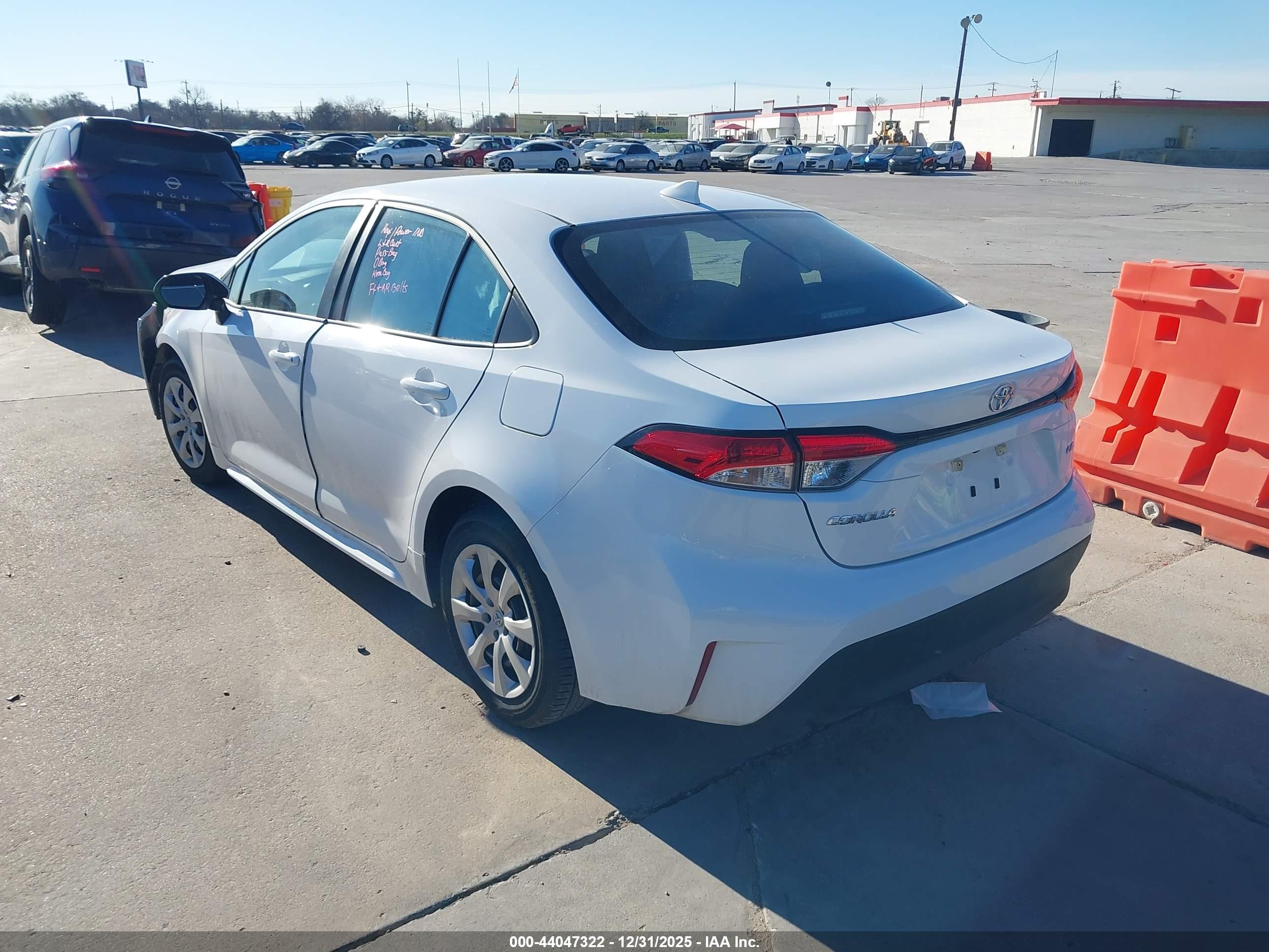 TOYOTA COROLLA image 3