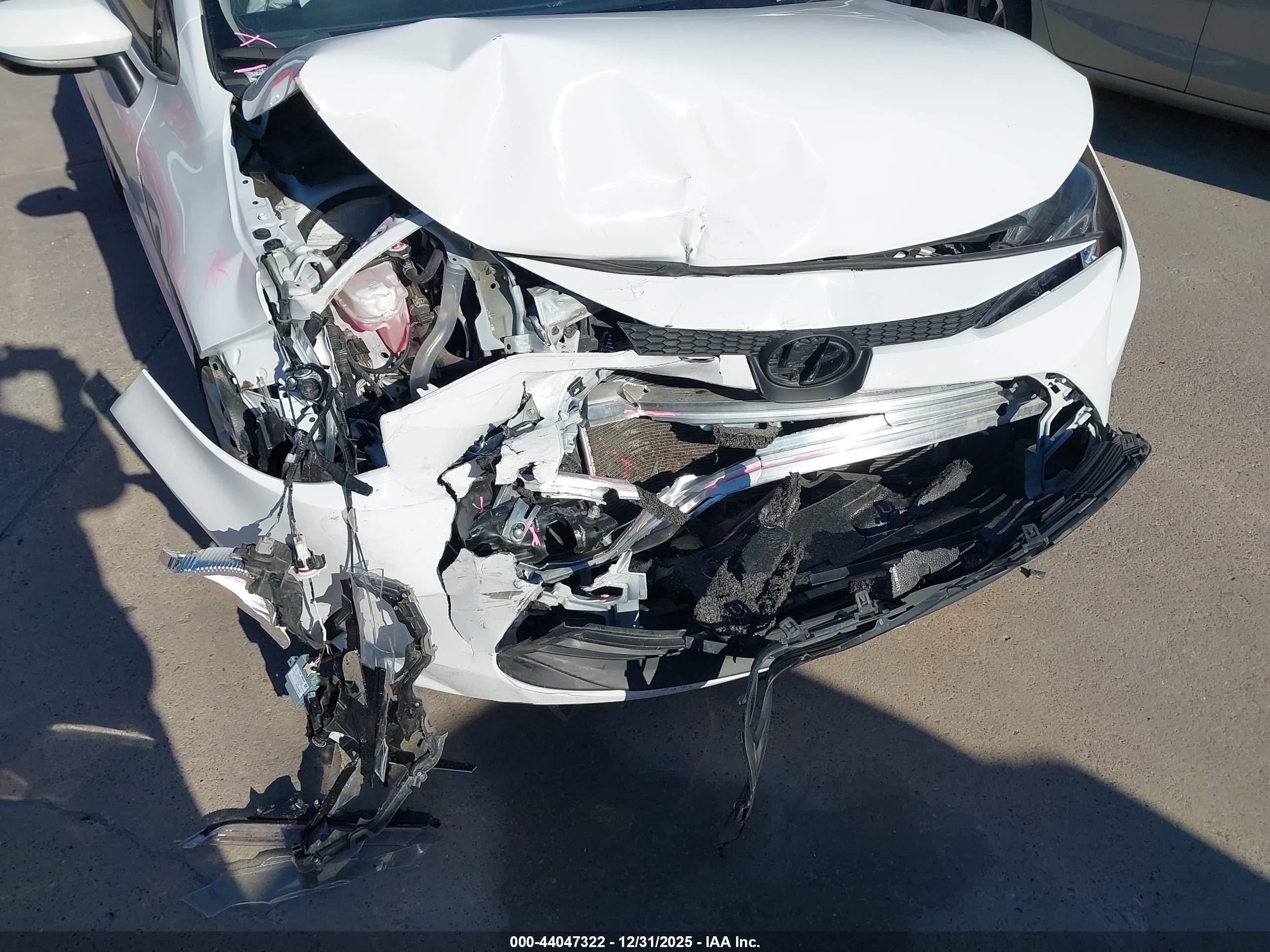 TOYOTA COROLLA image 6