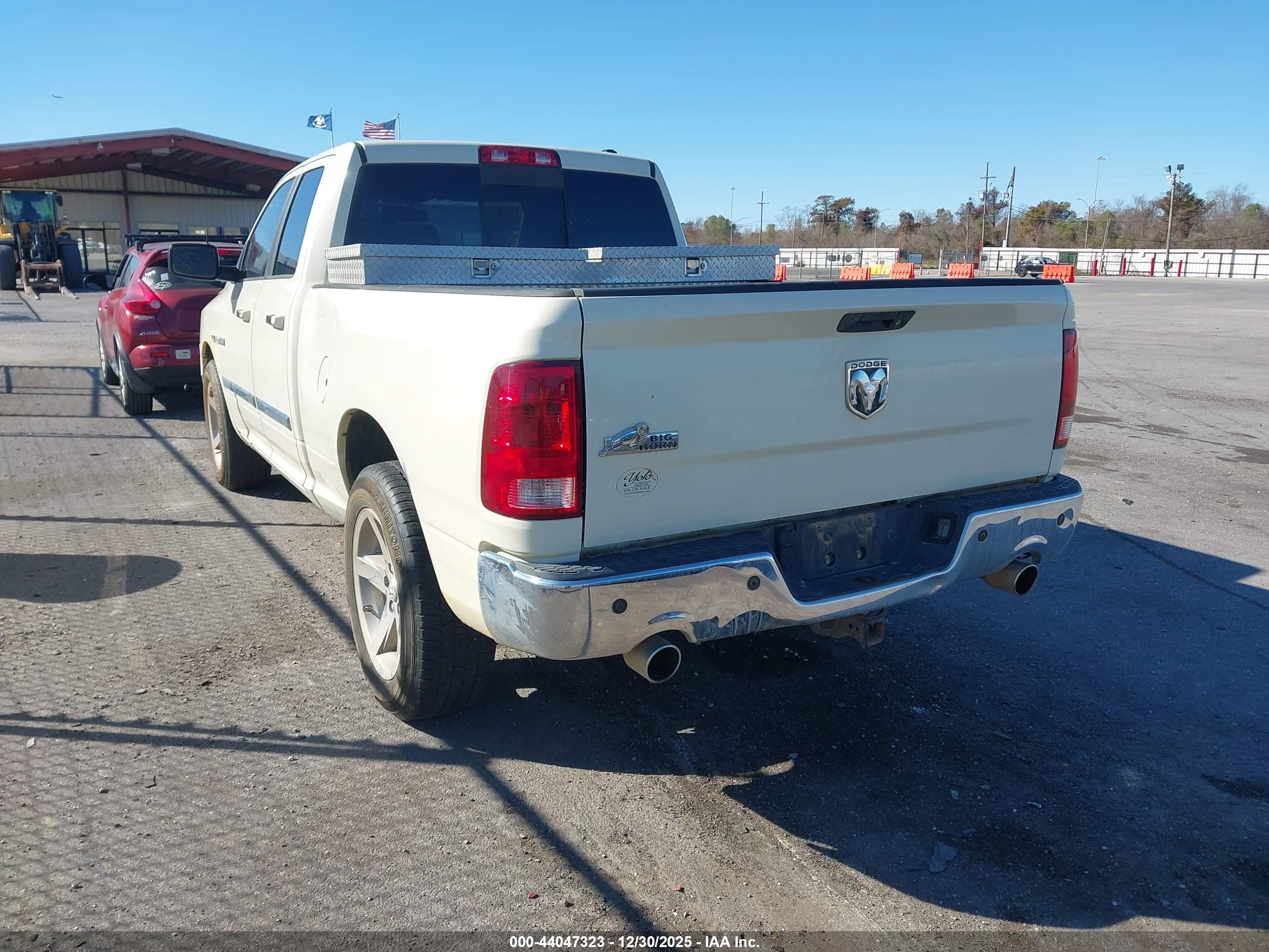 DODGE RAM image 3