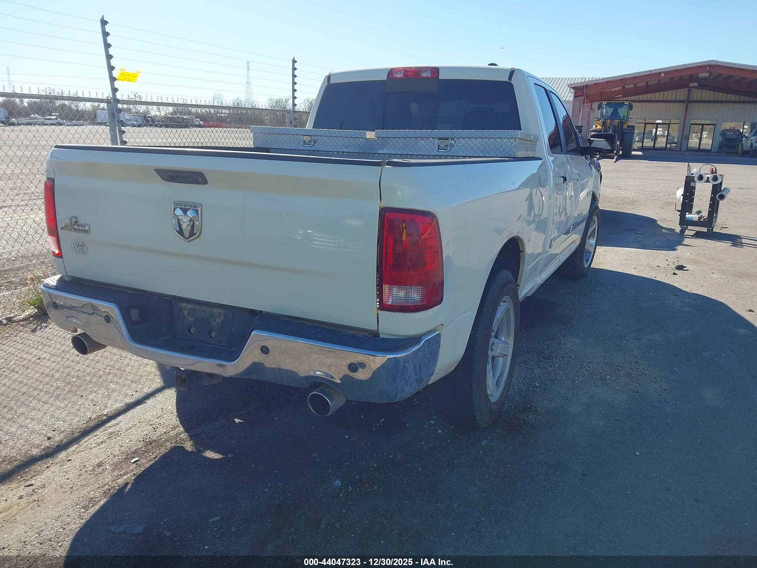 DODGE RAM image 4