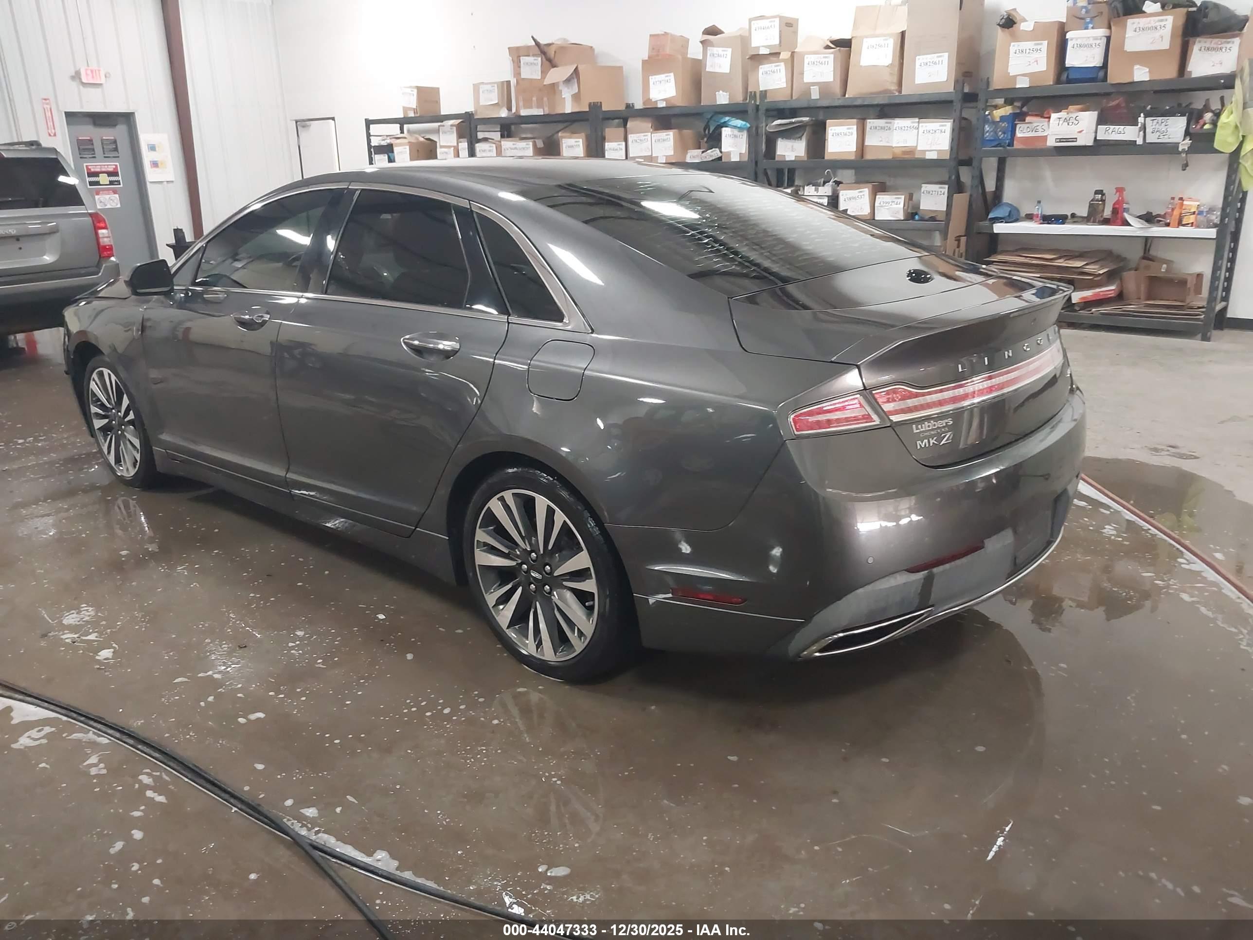 LINCOLN MKZ image 3