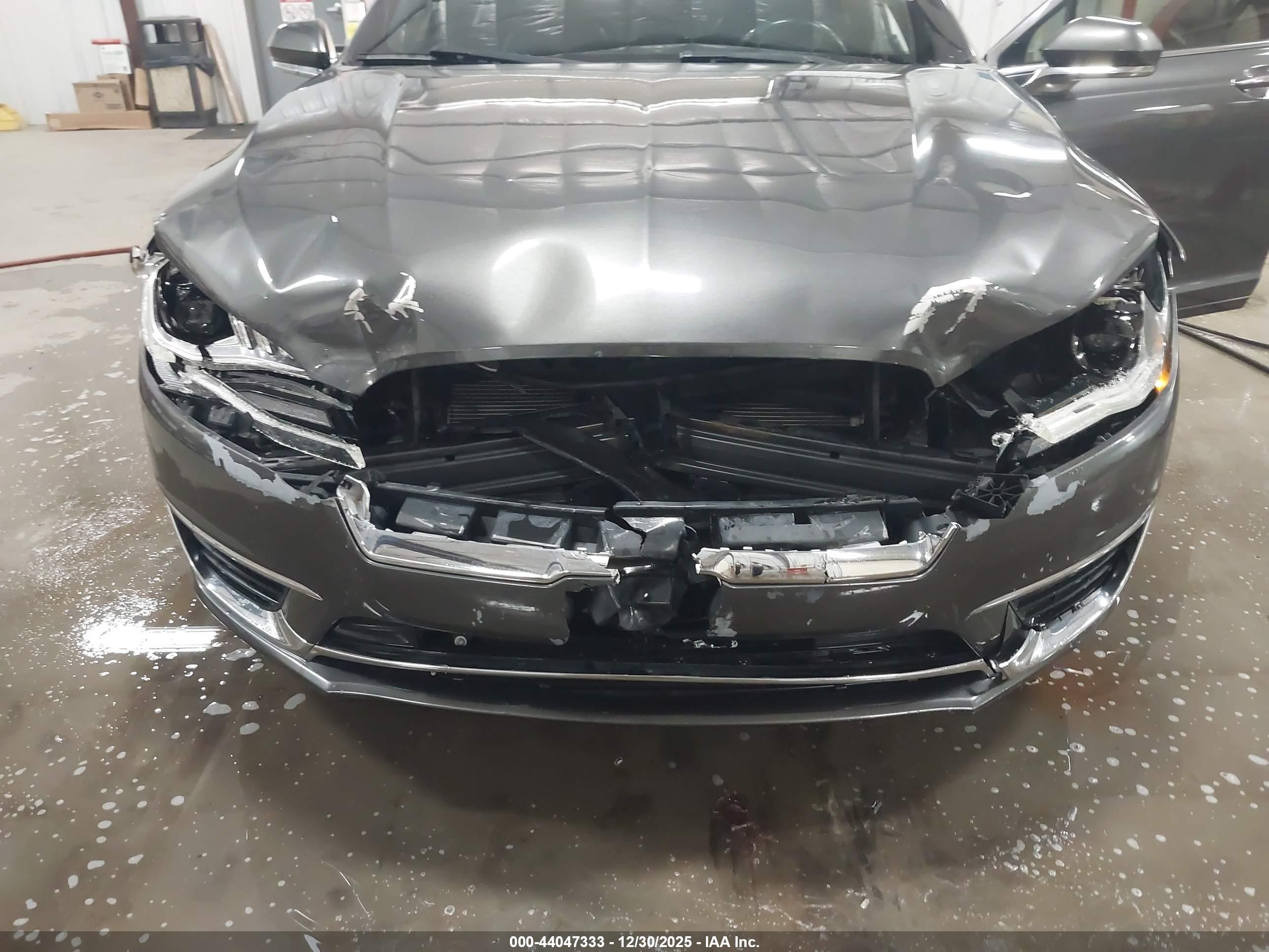 LINCOLN MKZ image 6