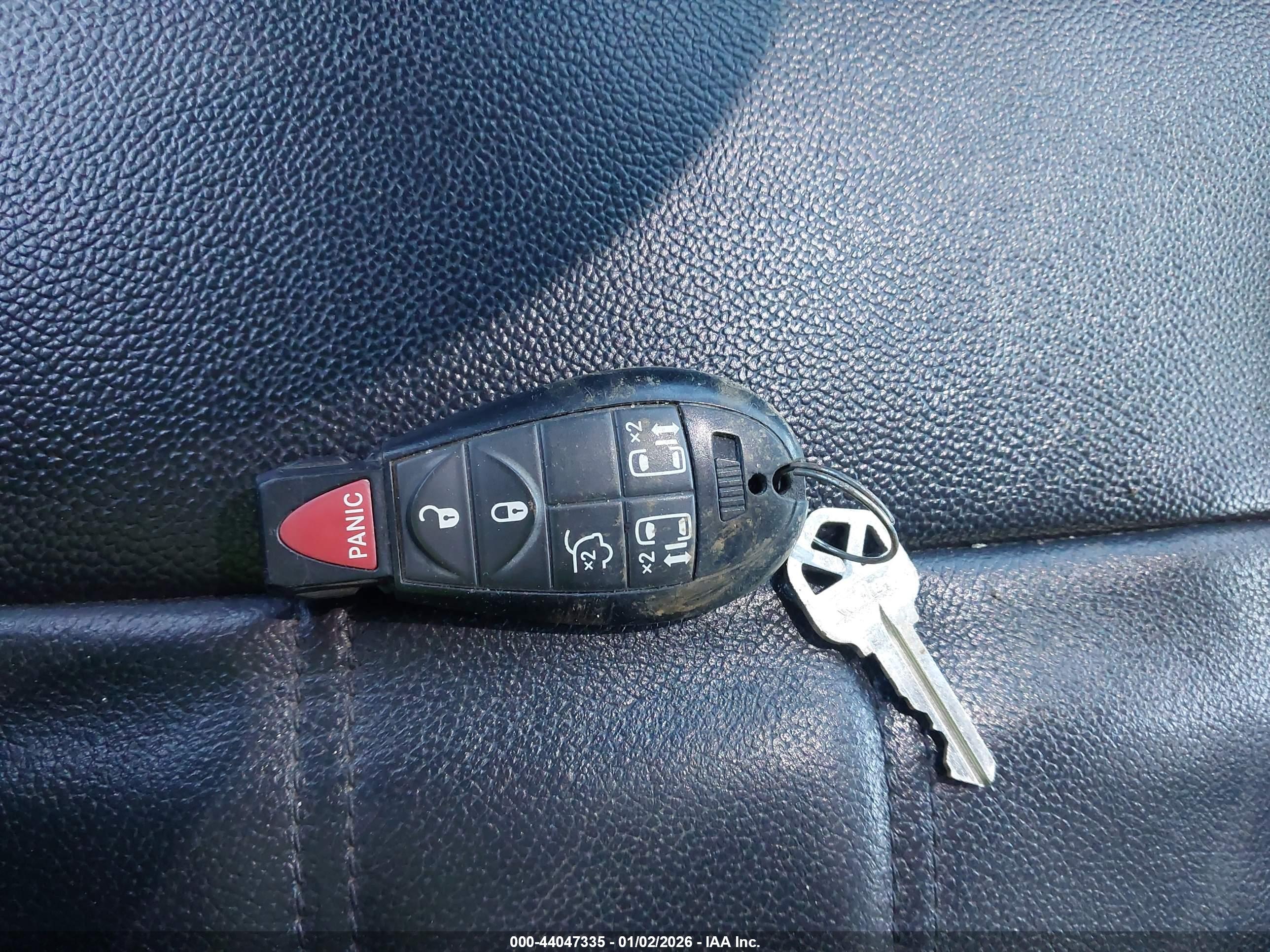 CHRYSLER TOWN image 11