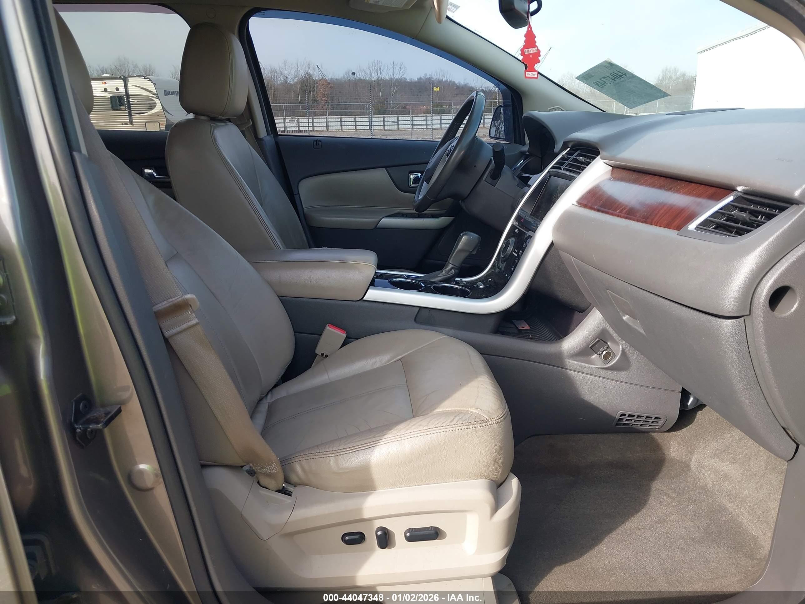 FORD EDGE image 5