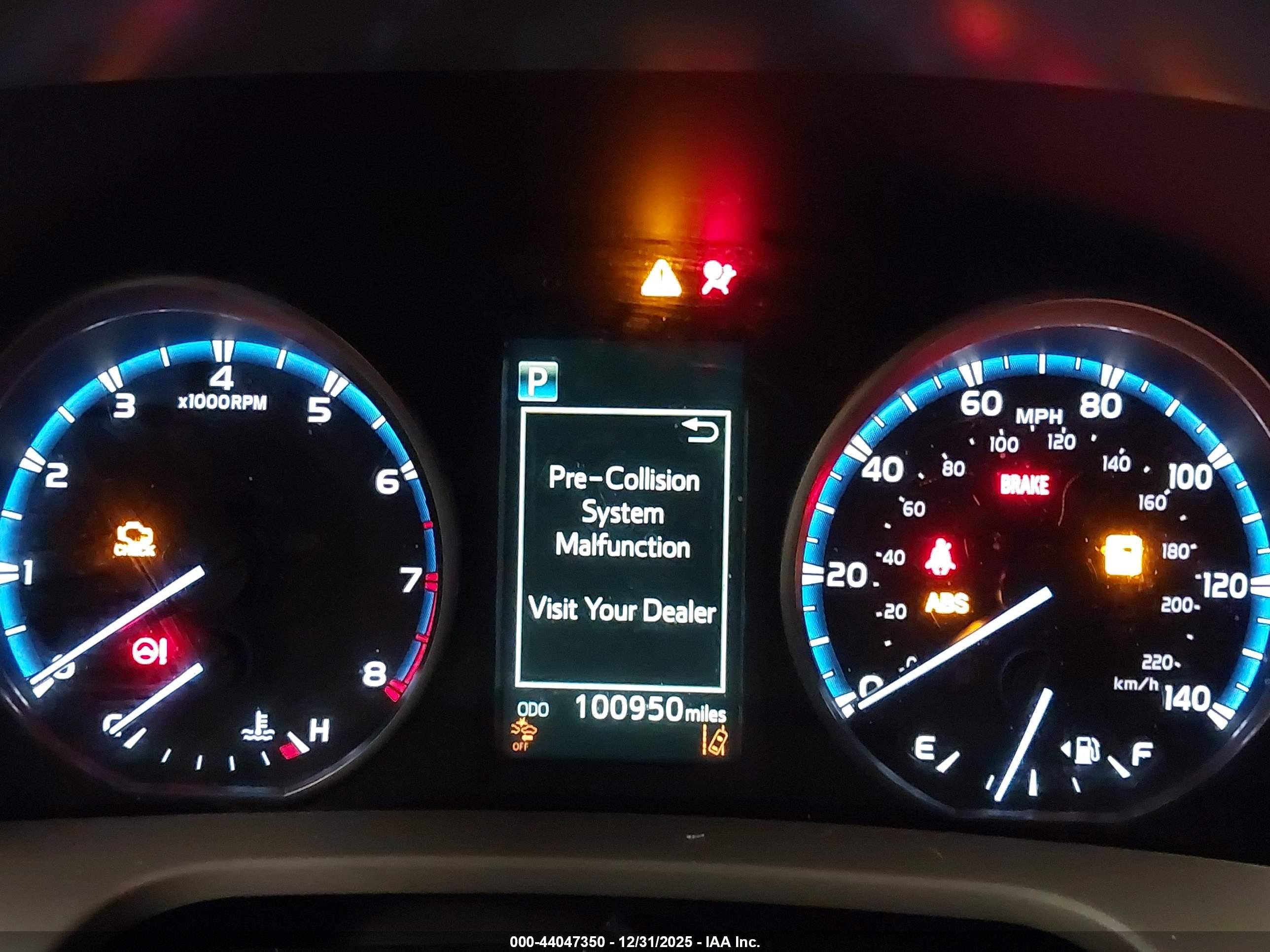 TOYOTA RAV4 image 7