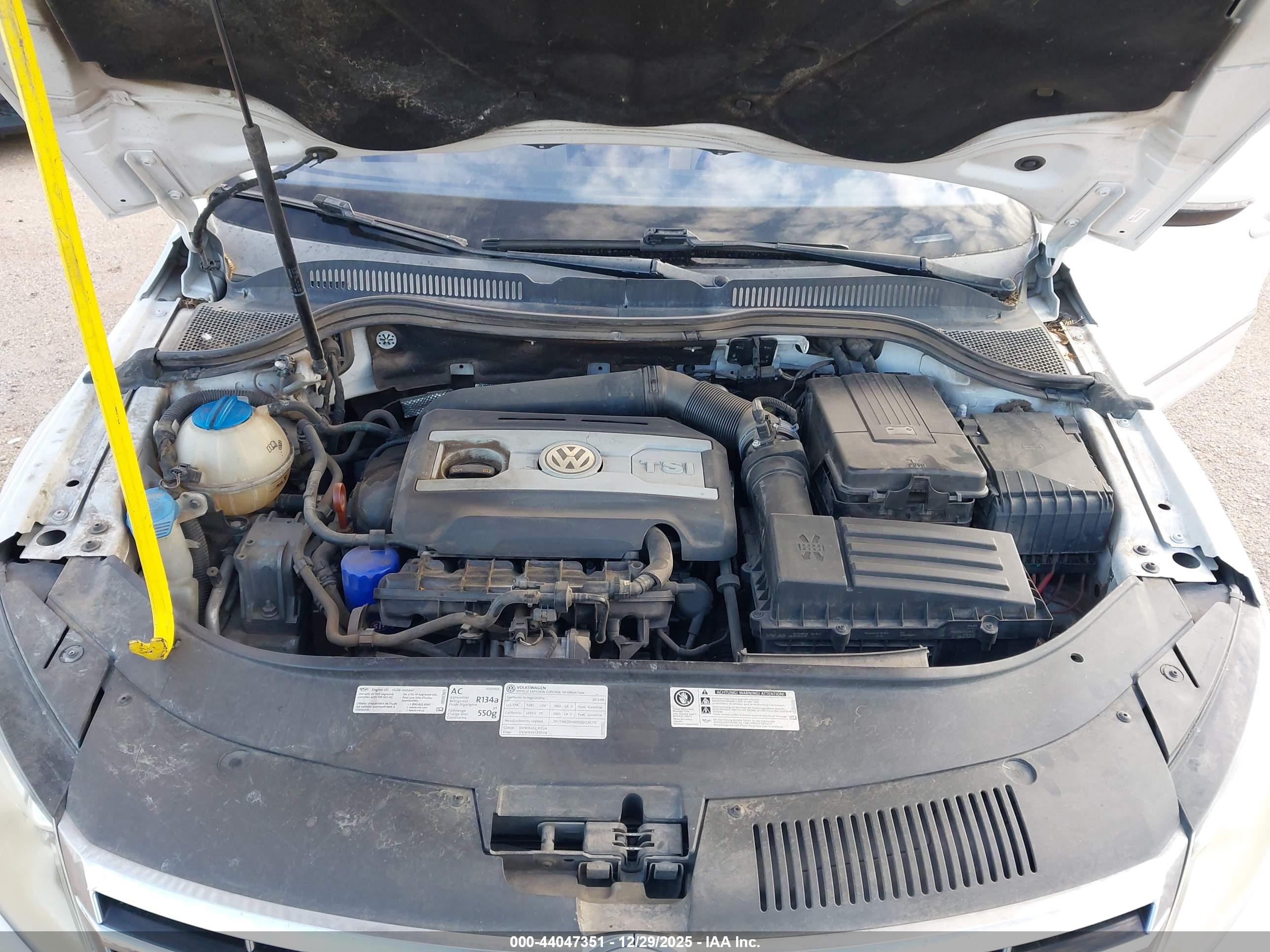 VOLKSWAGEN CC image 10
