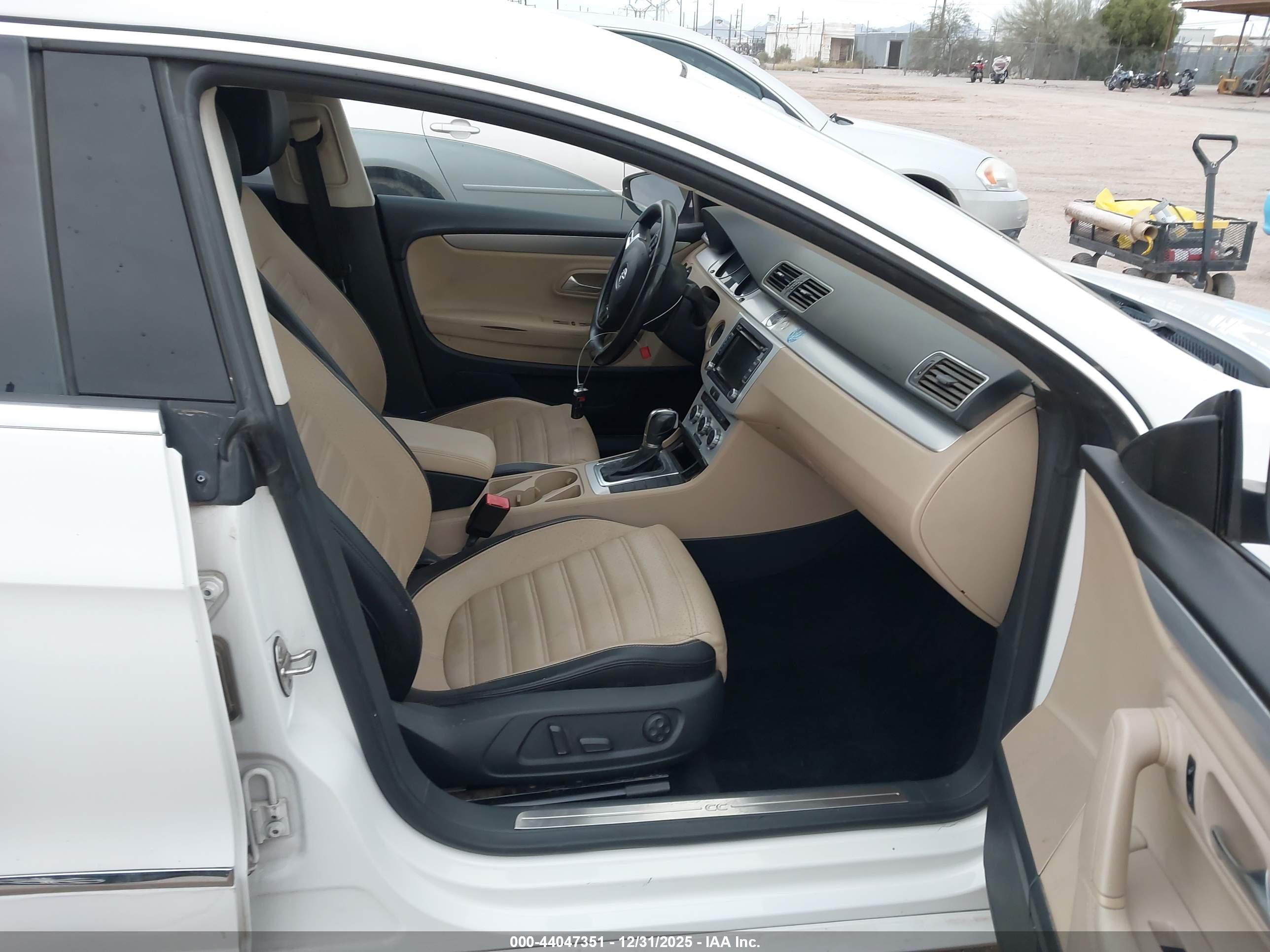 VOLKSWAGEN CC image 5