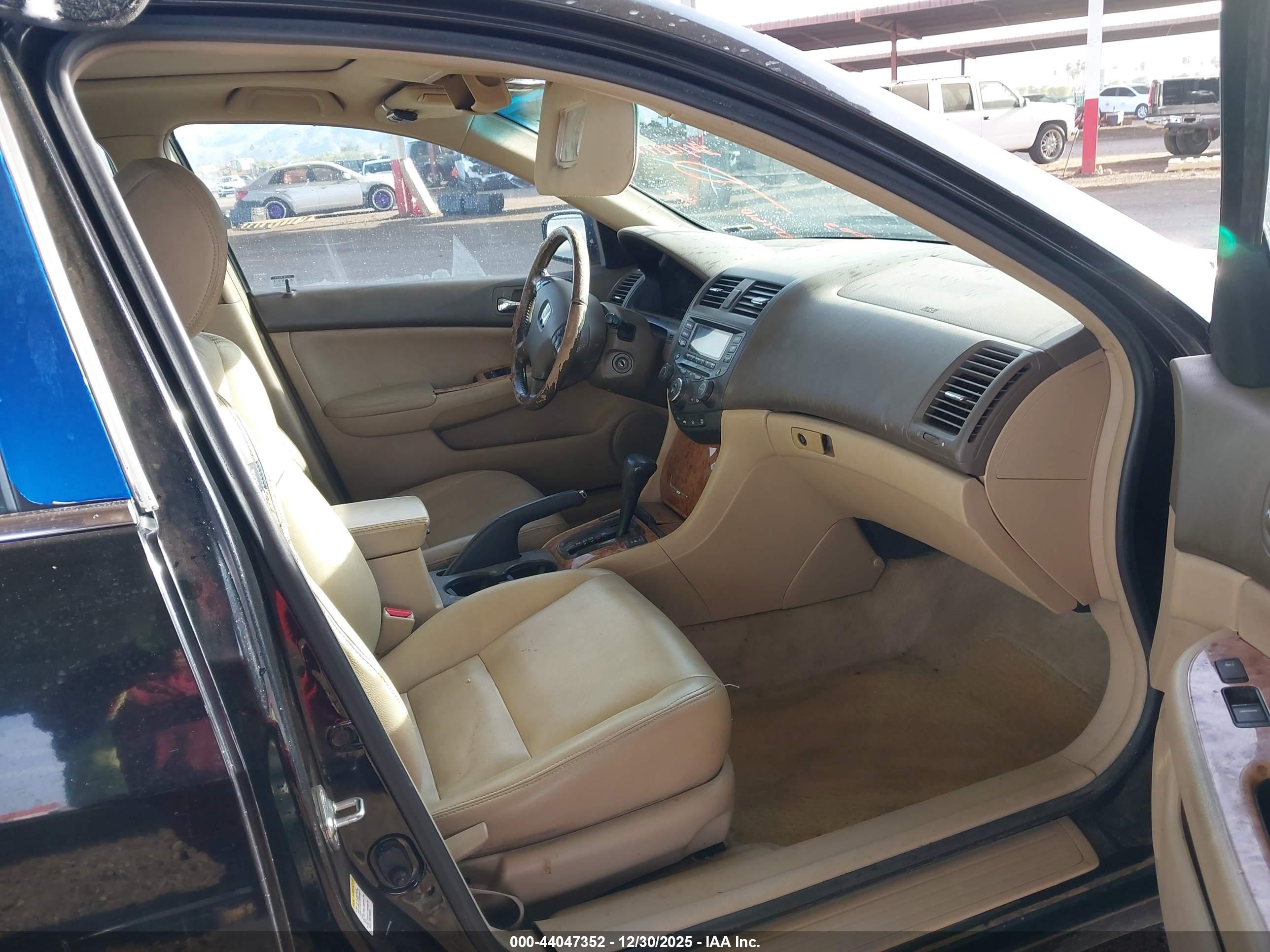 HONDA ACCORD image 5