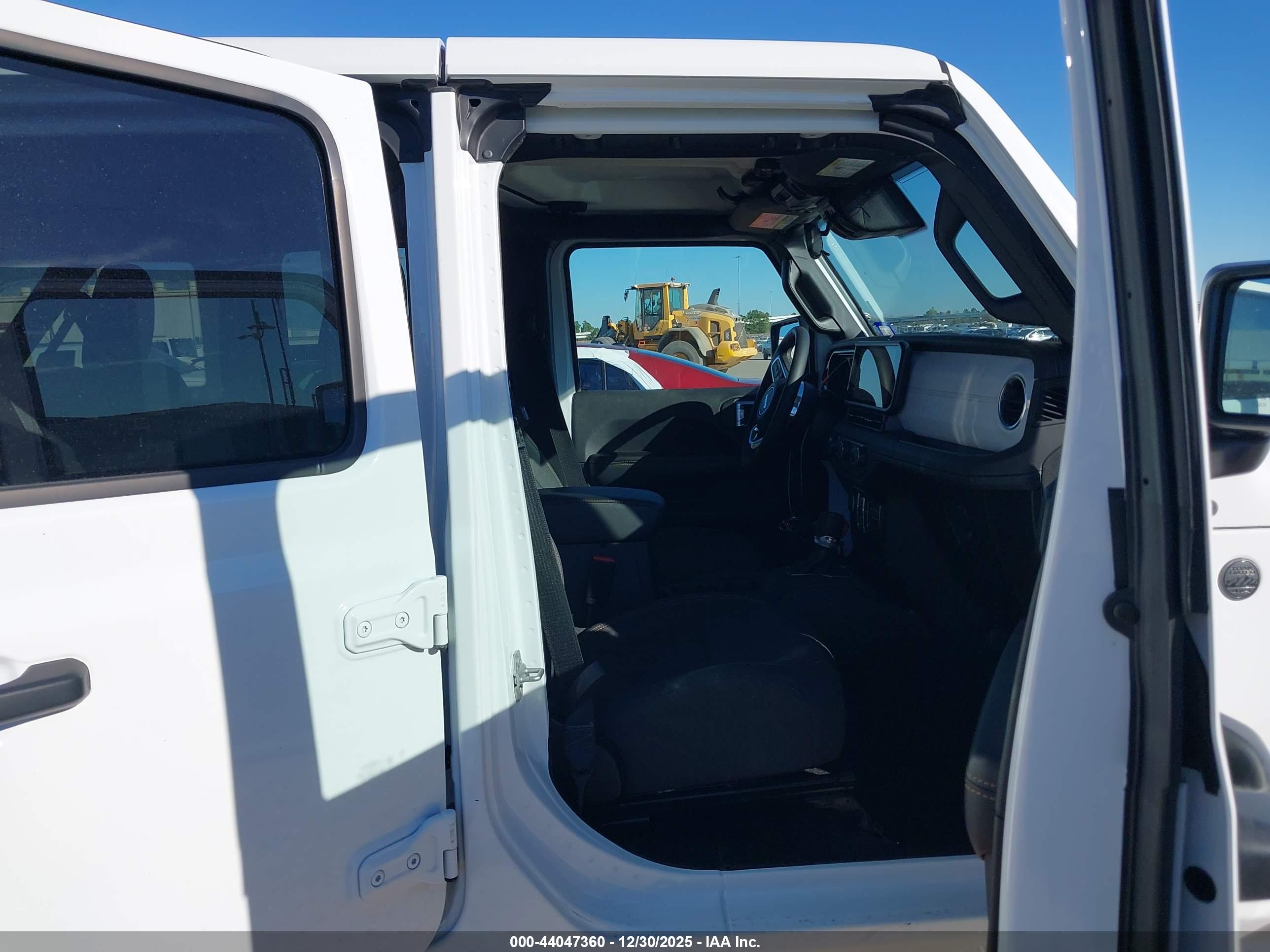 JEEP WRANGLER image 5