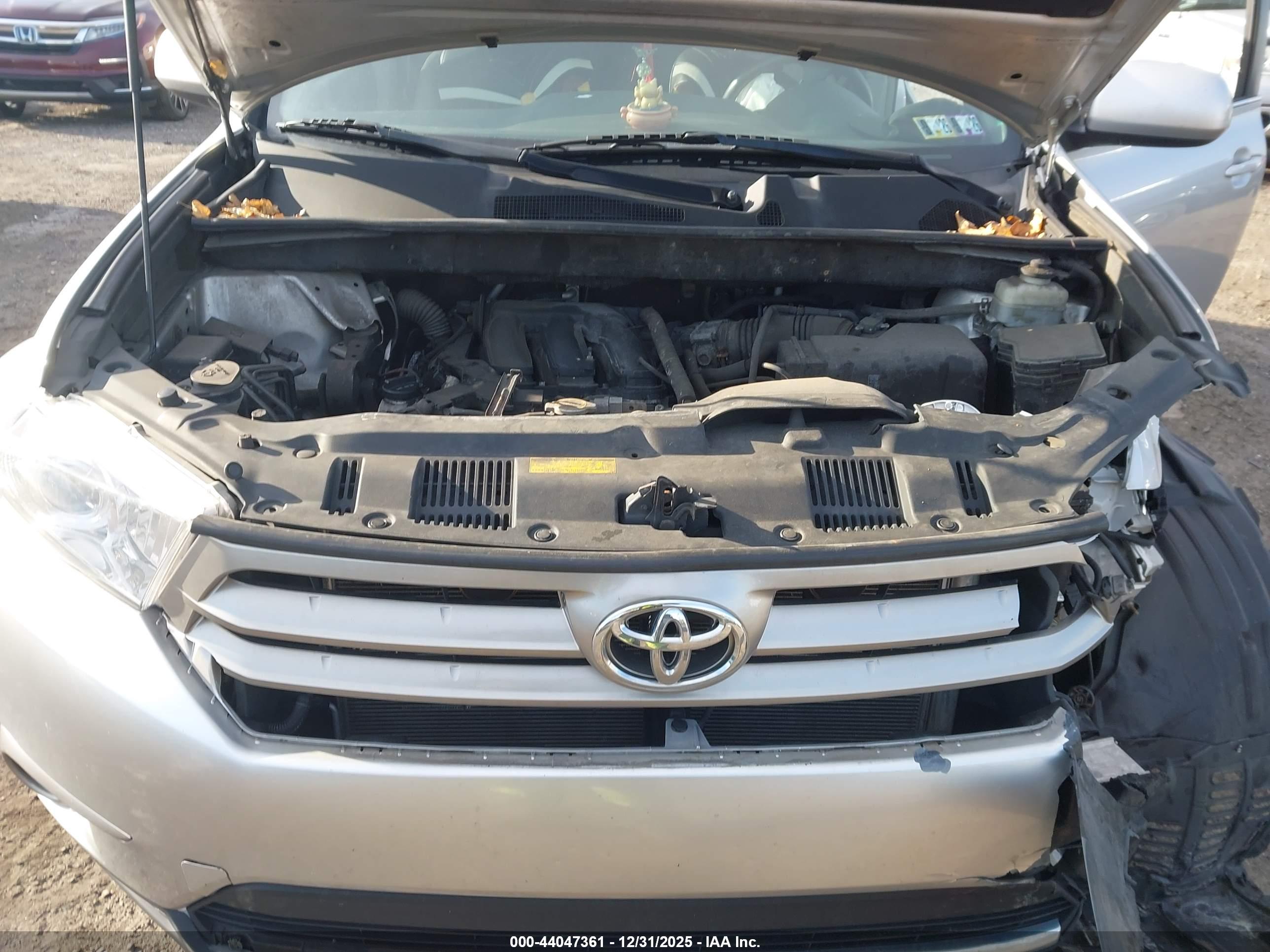 TOYOTA HIGHLANDER image 10