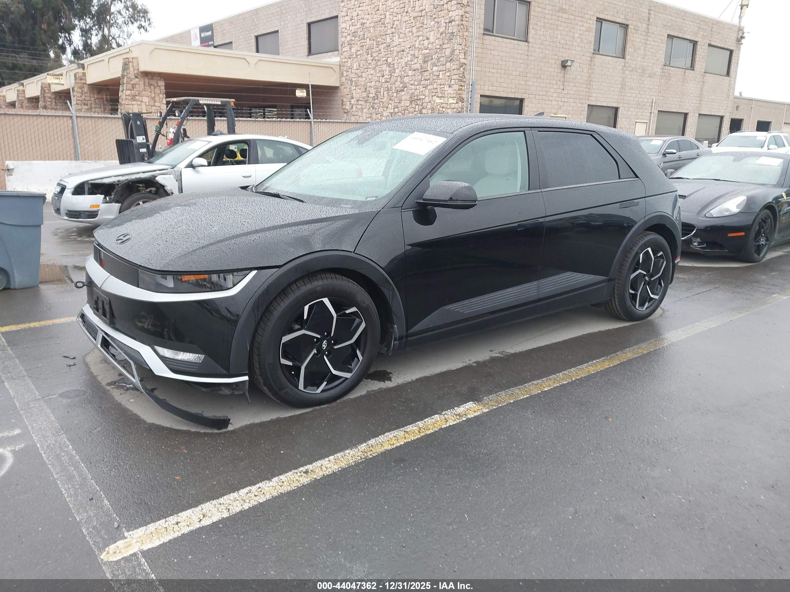 HYUNDAI IONIQ image 2