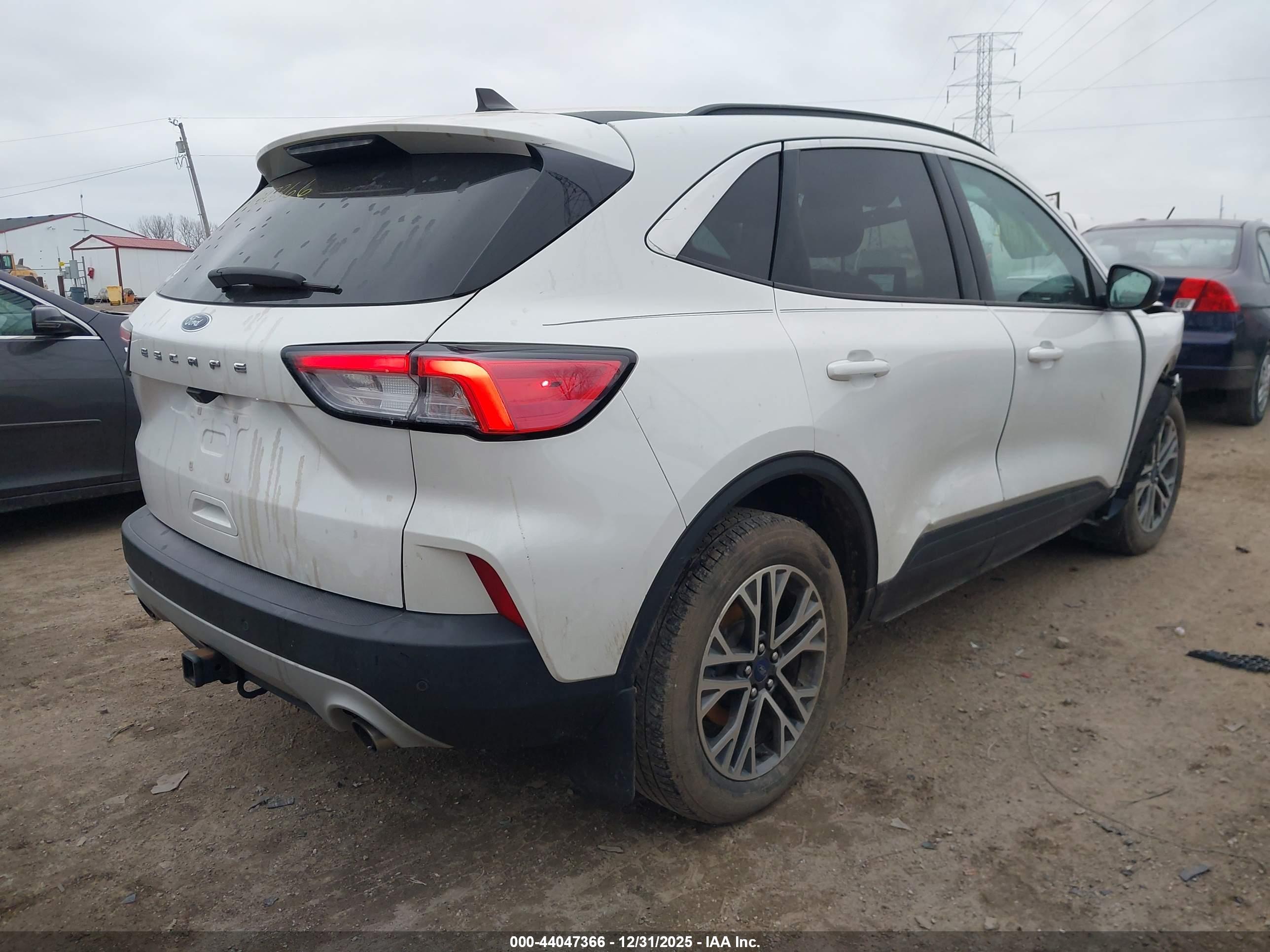 FORD ESCAPE image 4