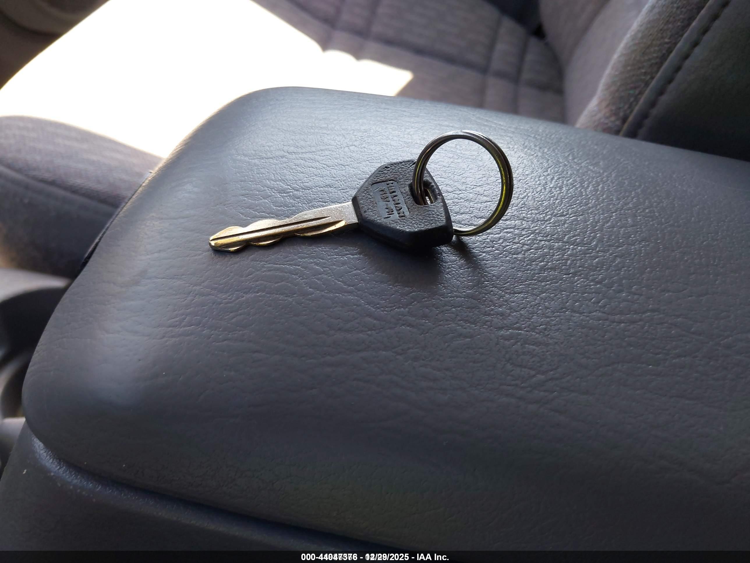 JEEP CHEROKEE image 11