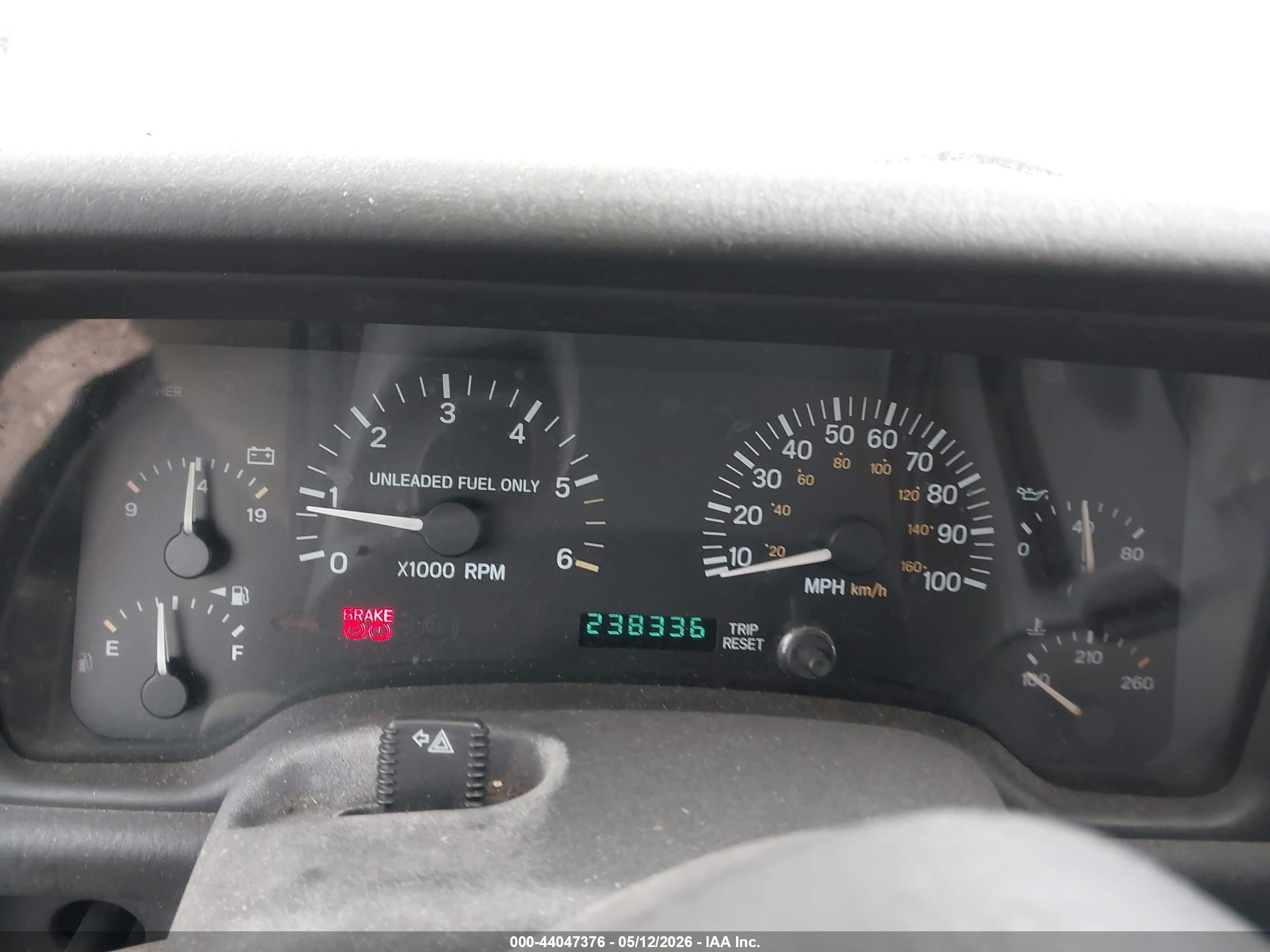 JEEP CHEROKEE image 7