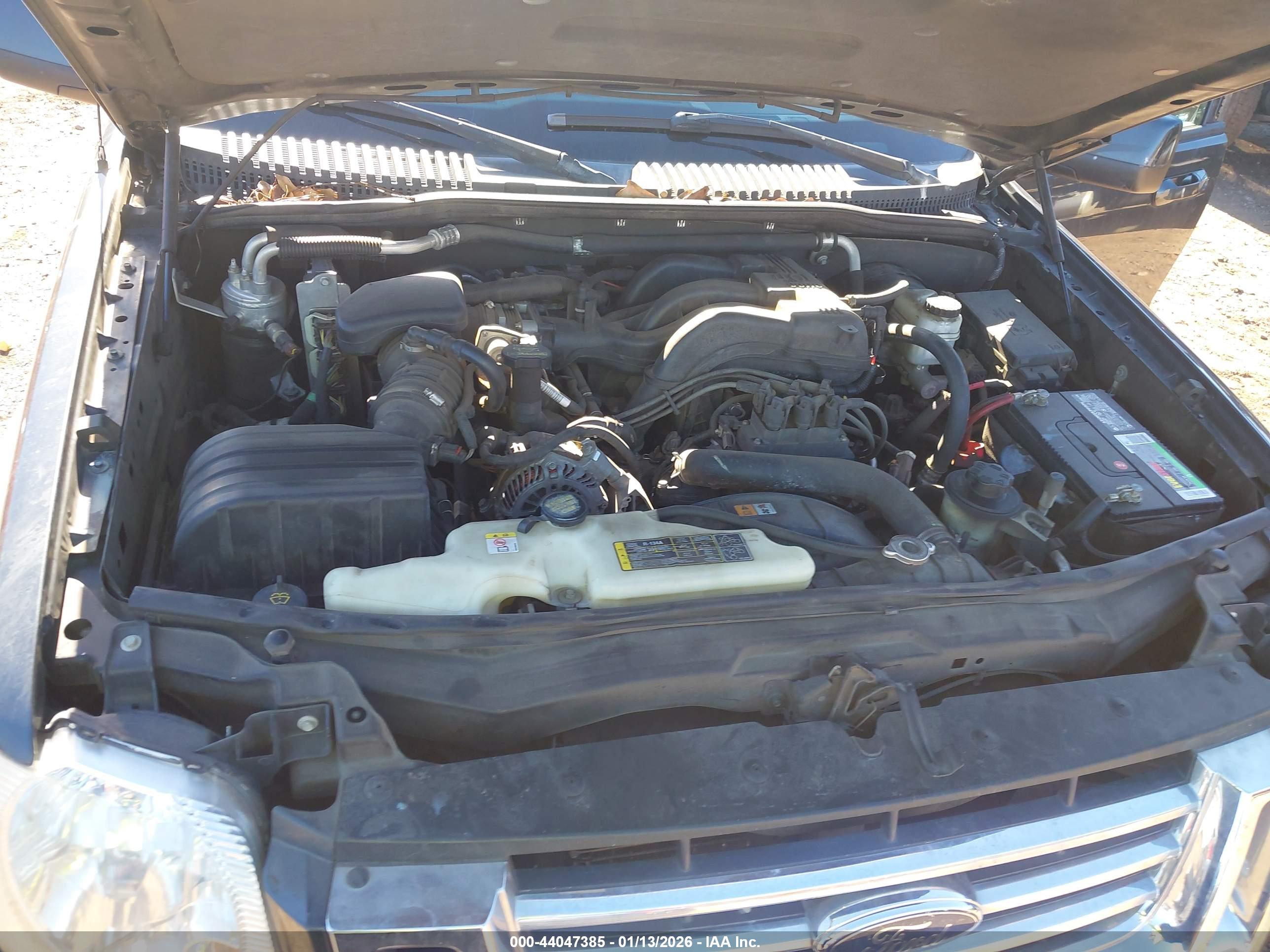FORD EXPLORER image 10