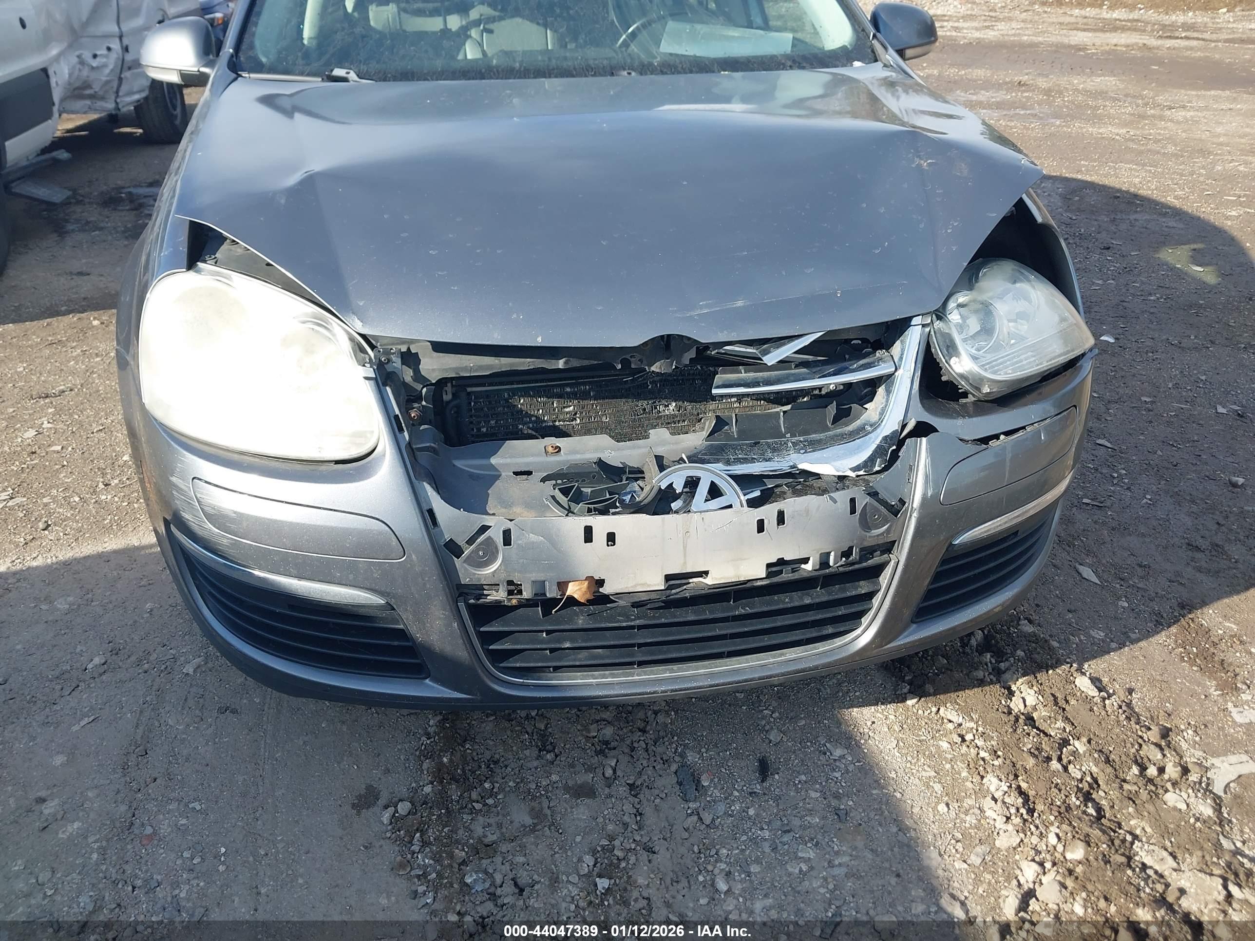 VOLKSWAGEN JETTA image 6