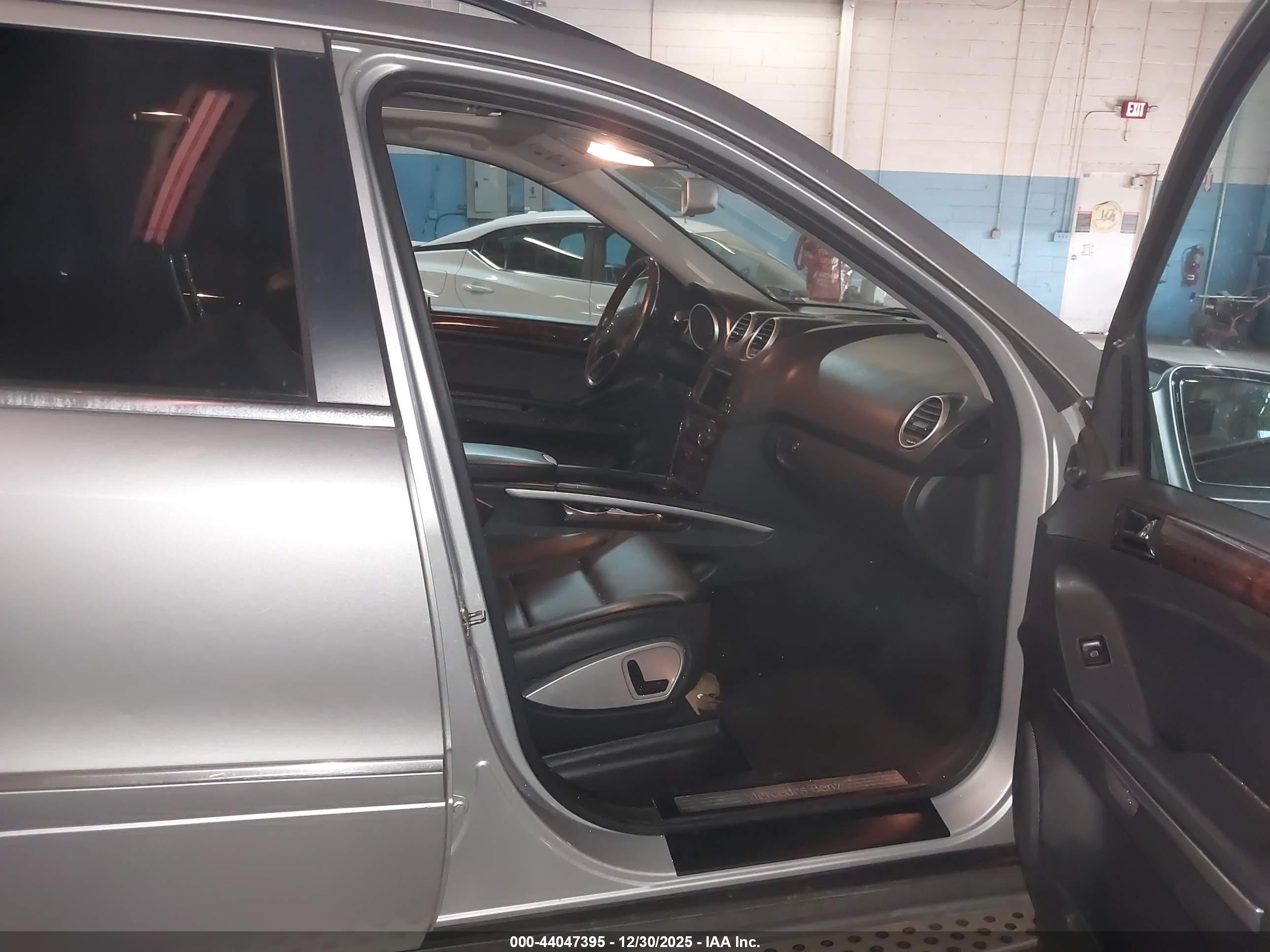 MERCEDES-BENZ ML image 5