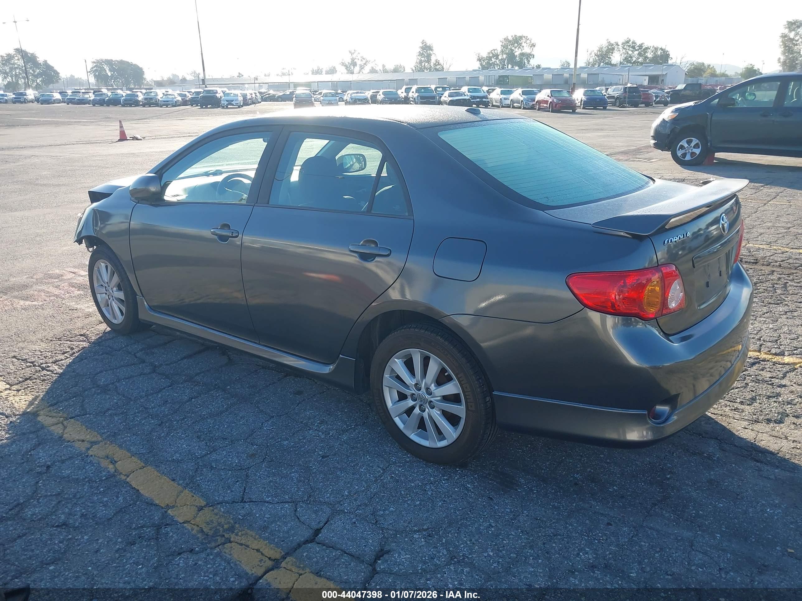 TOYOTA COROLLA image 3