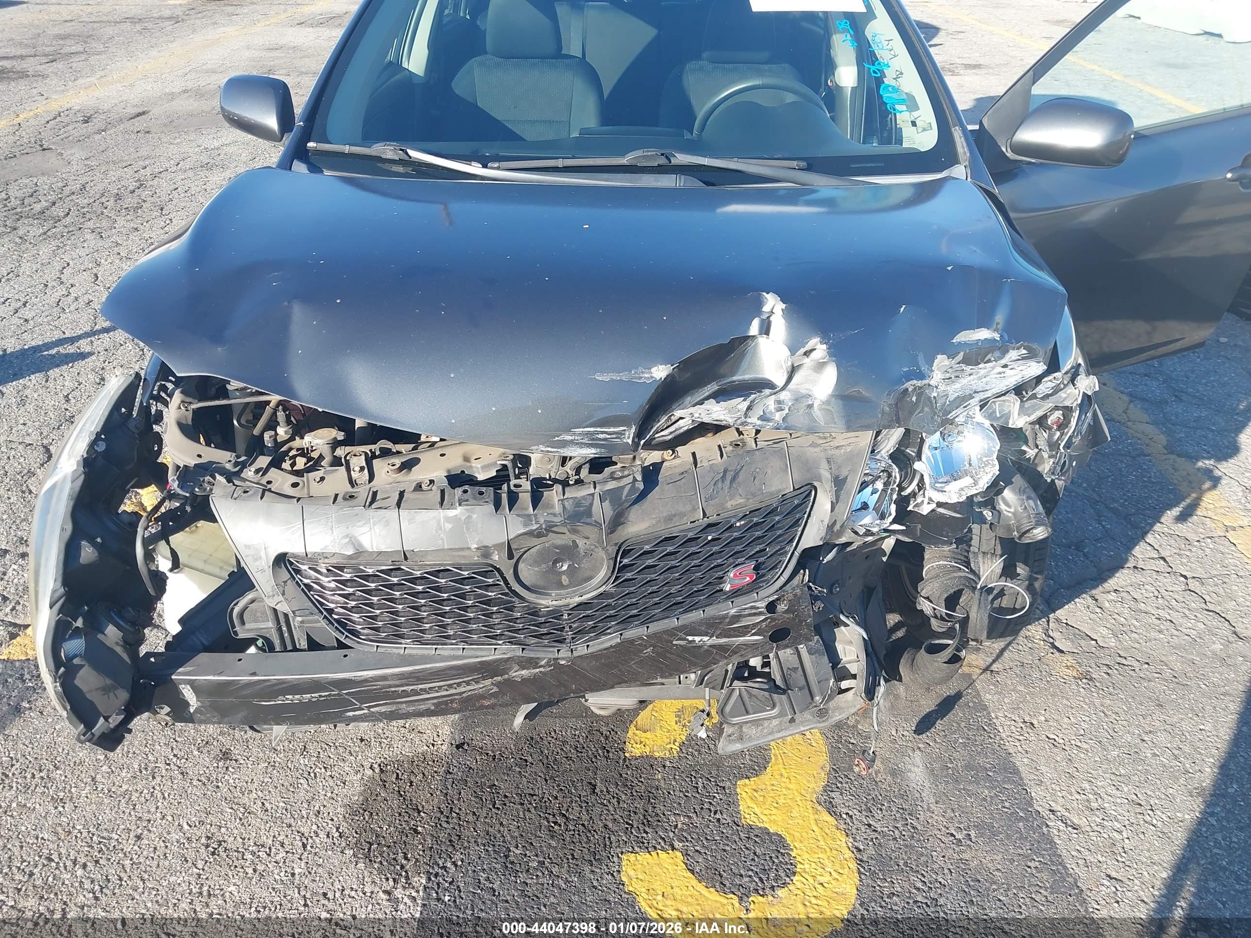 TOYOTA COROLLA image 6