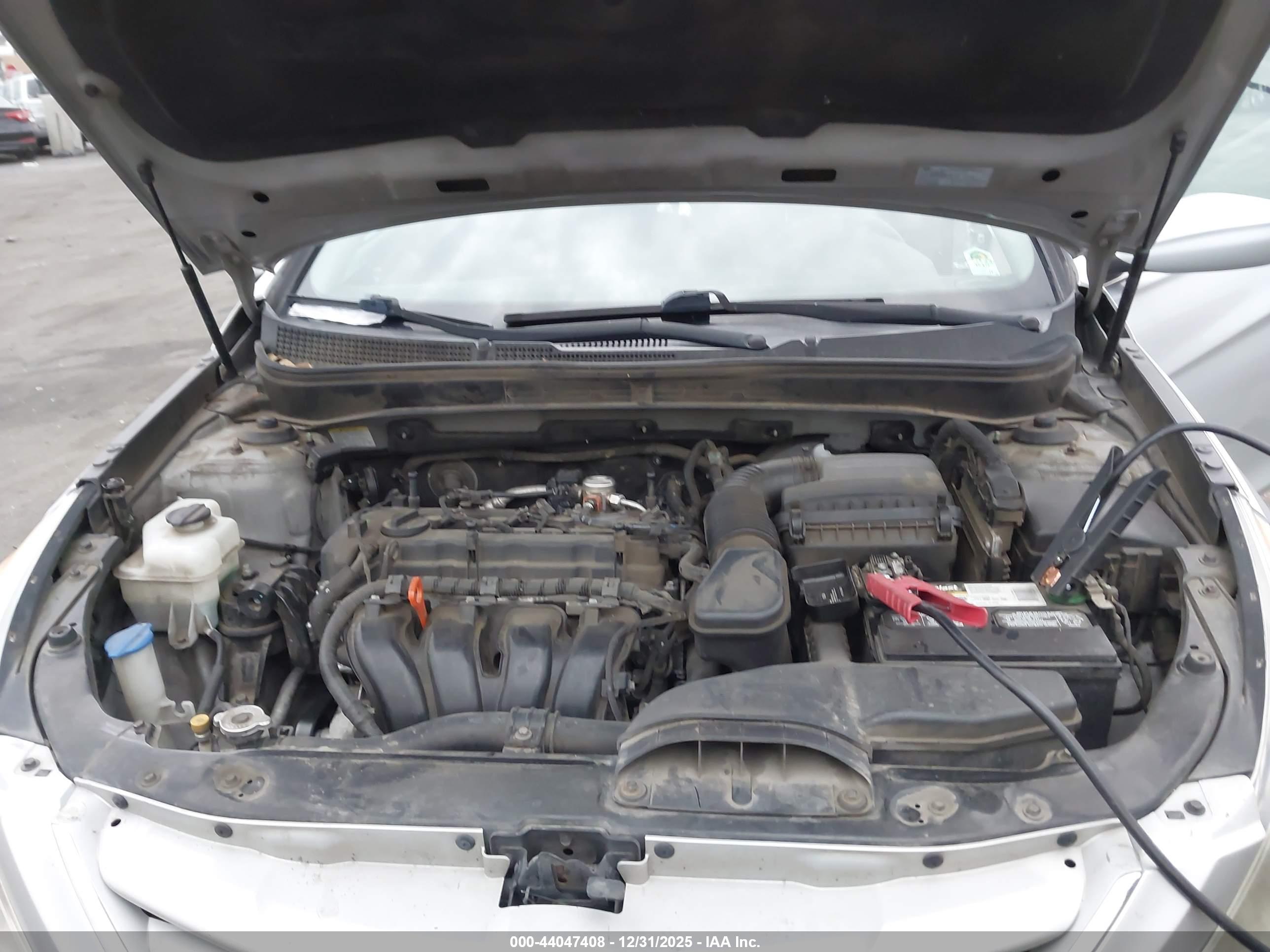 HYUNDAI SONATA image 10