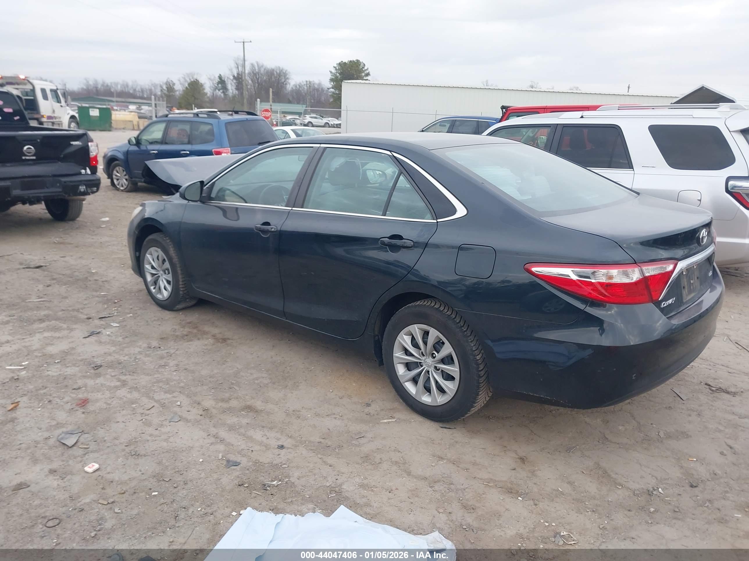 TOYOTA CAMRY image 3