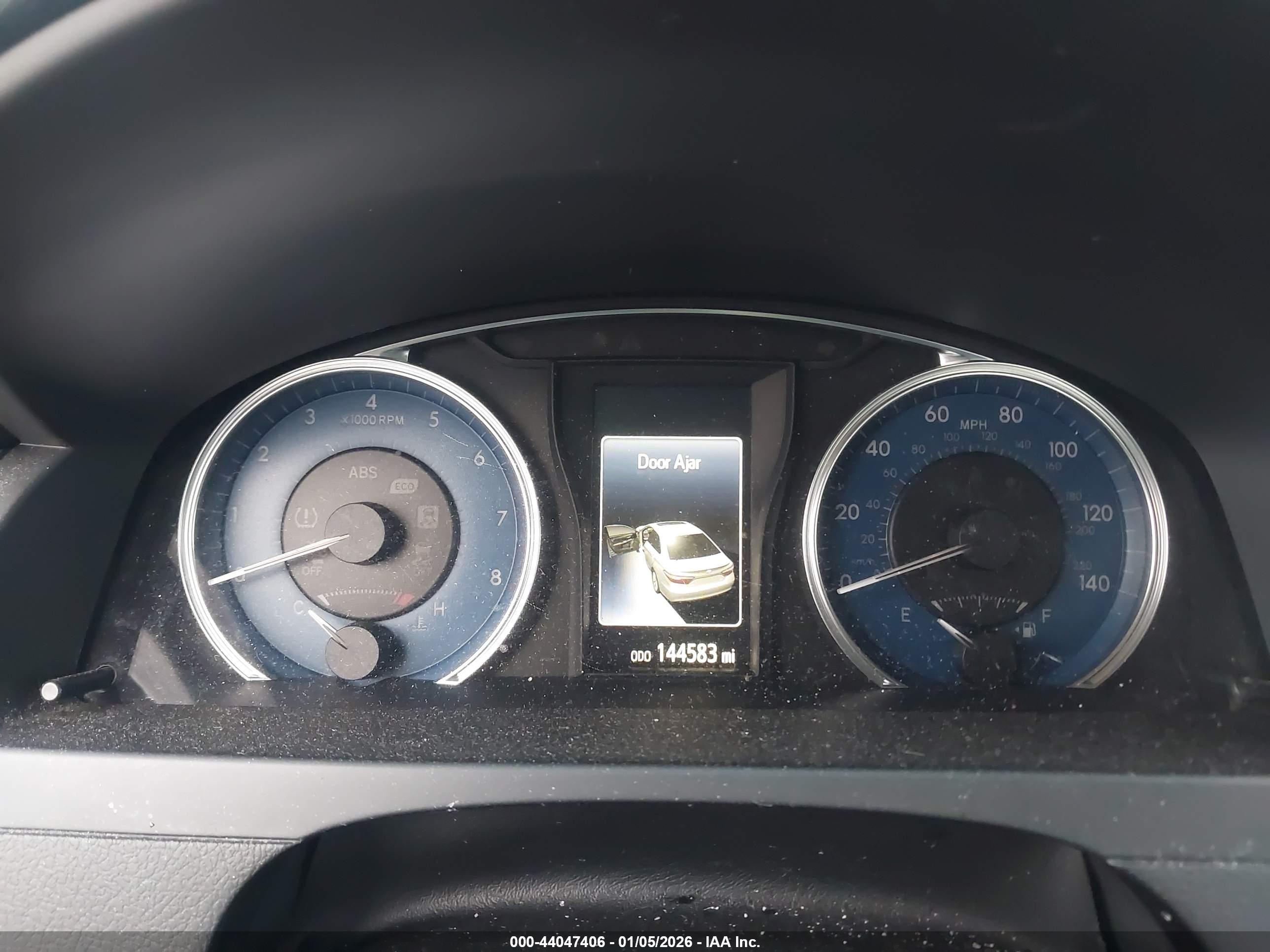 TOYOTA CAMRY image 7