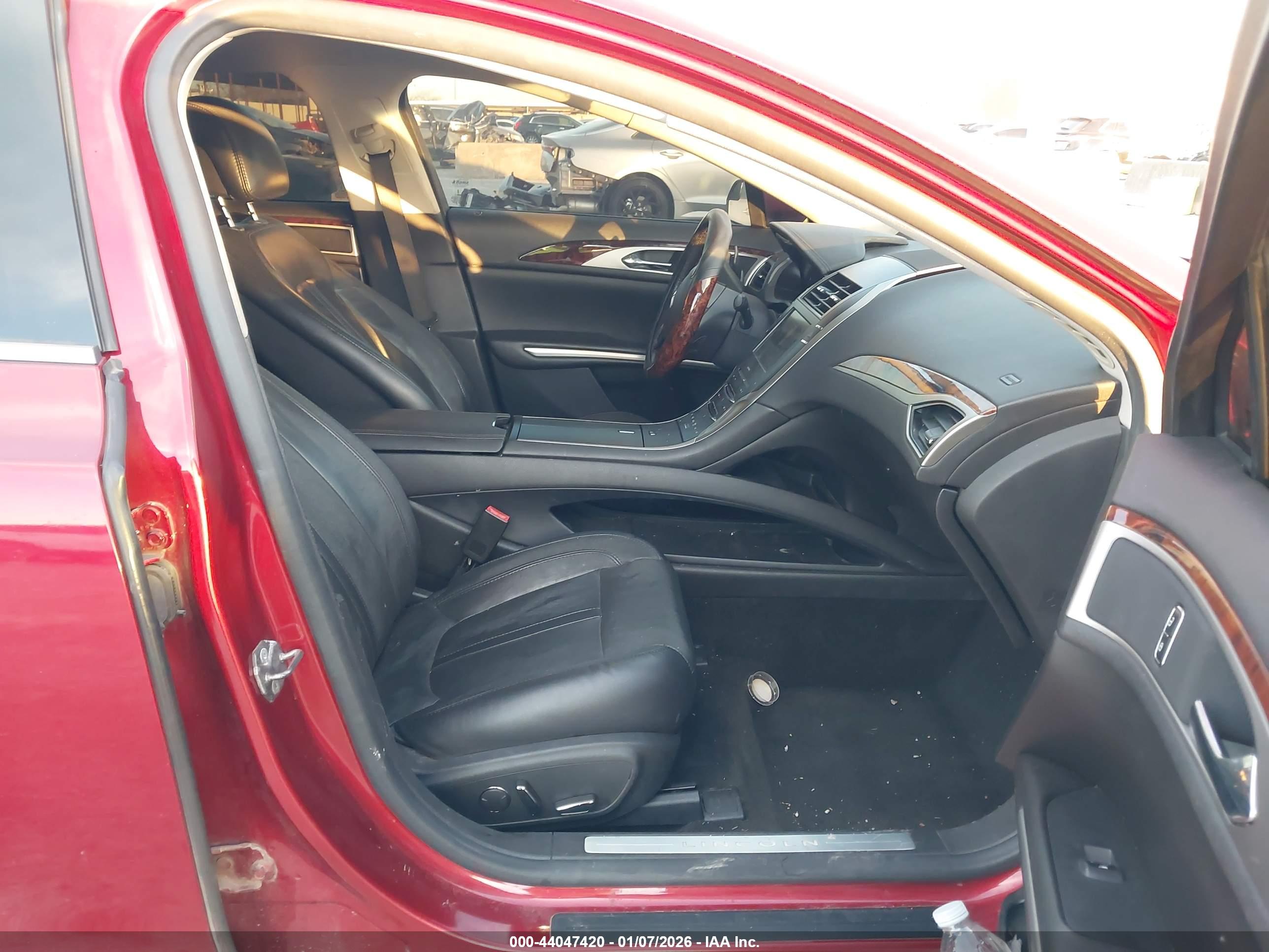 LINCOLN MKZ image 5