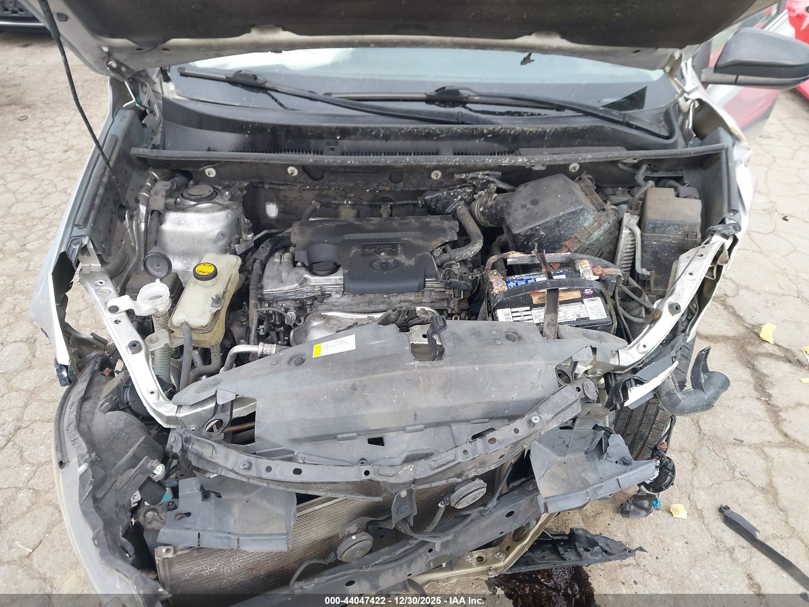 TOYOTA RAV4 image 10