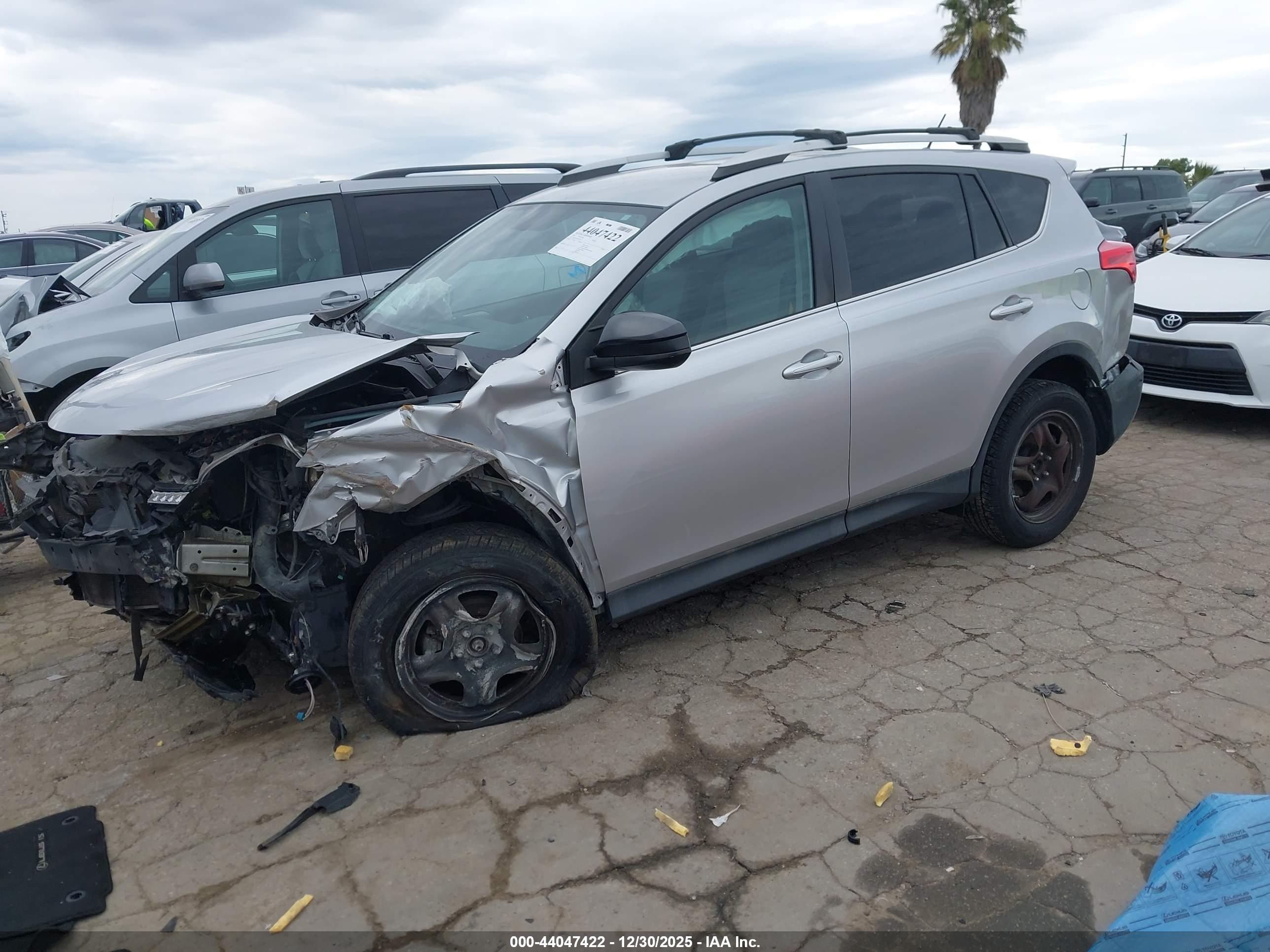 TOYOTA RAV4 image 2
