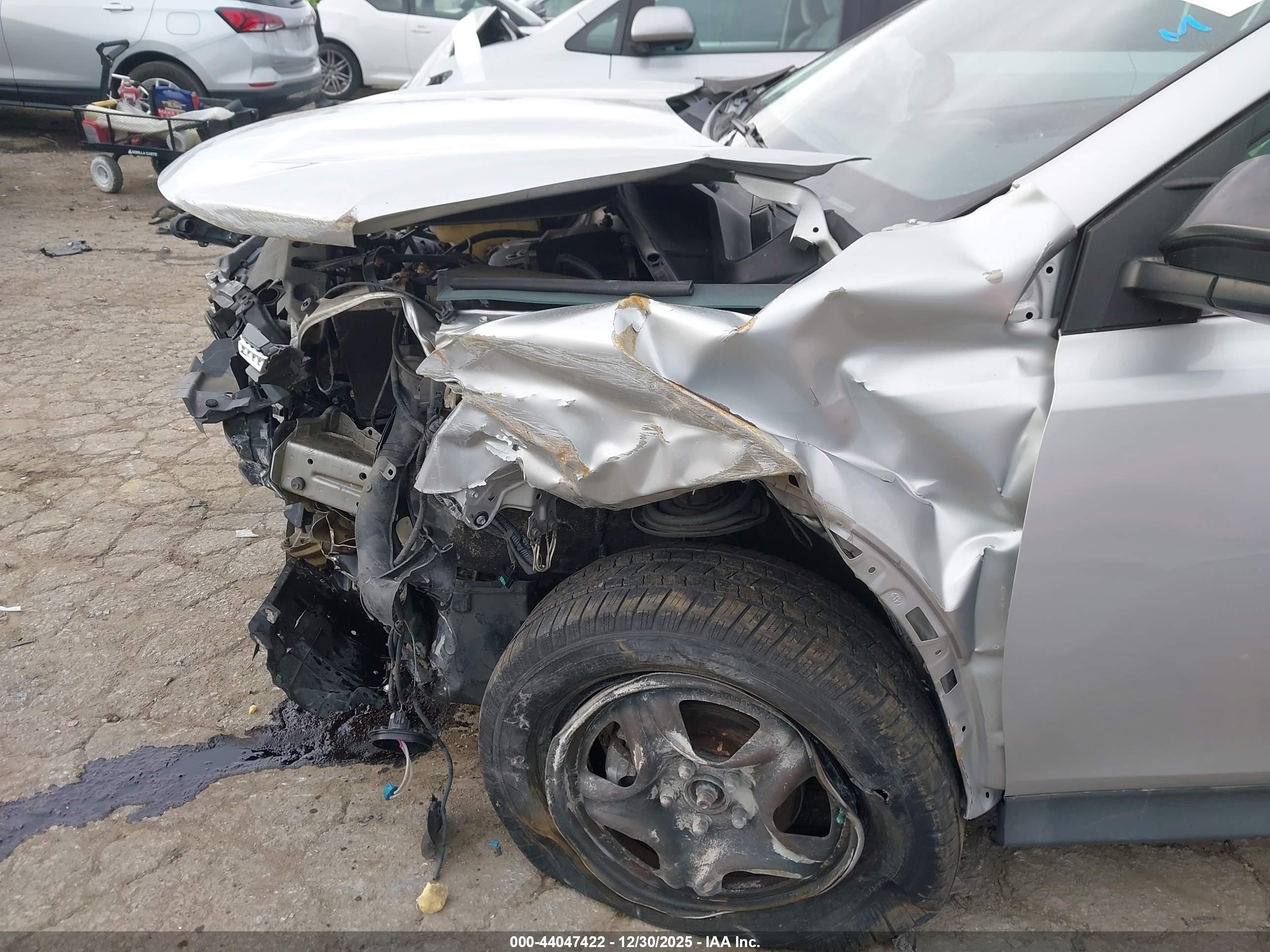 TOYOTA RAV4 image 6