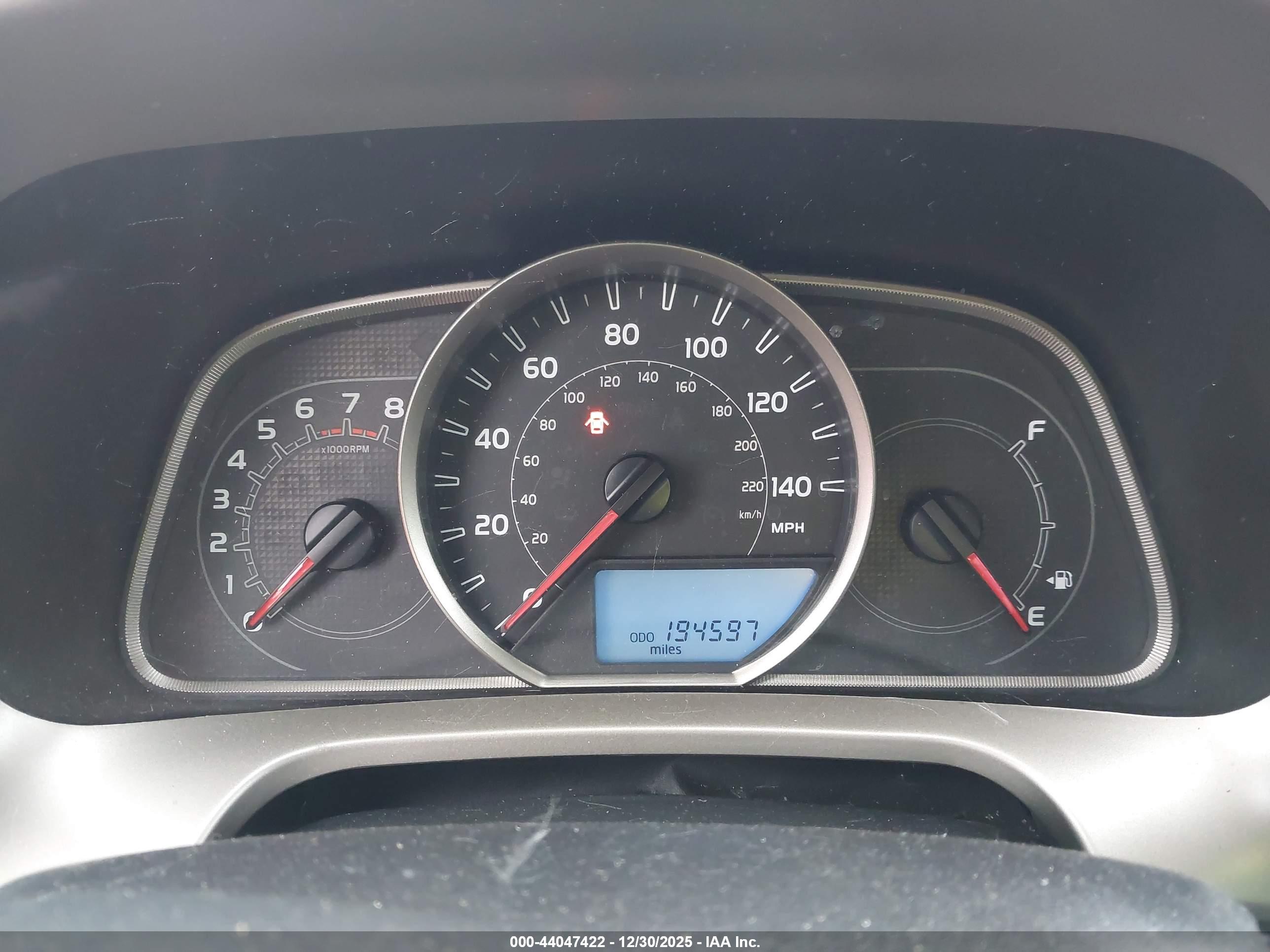 TOYOTA RAV4 image 7