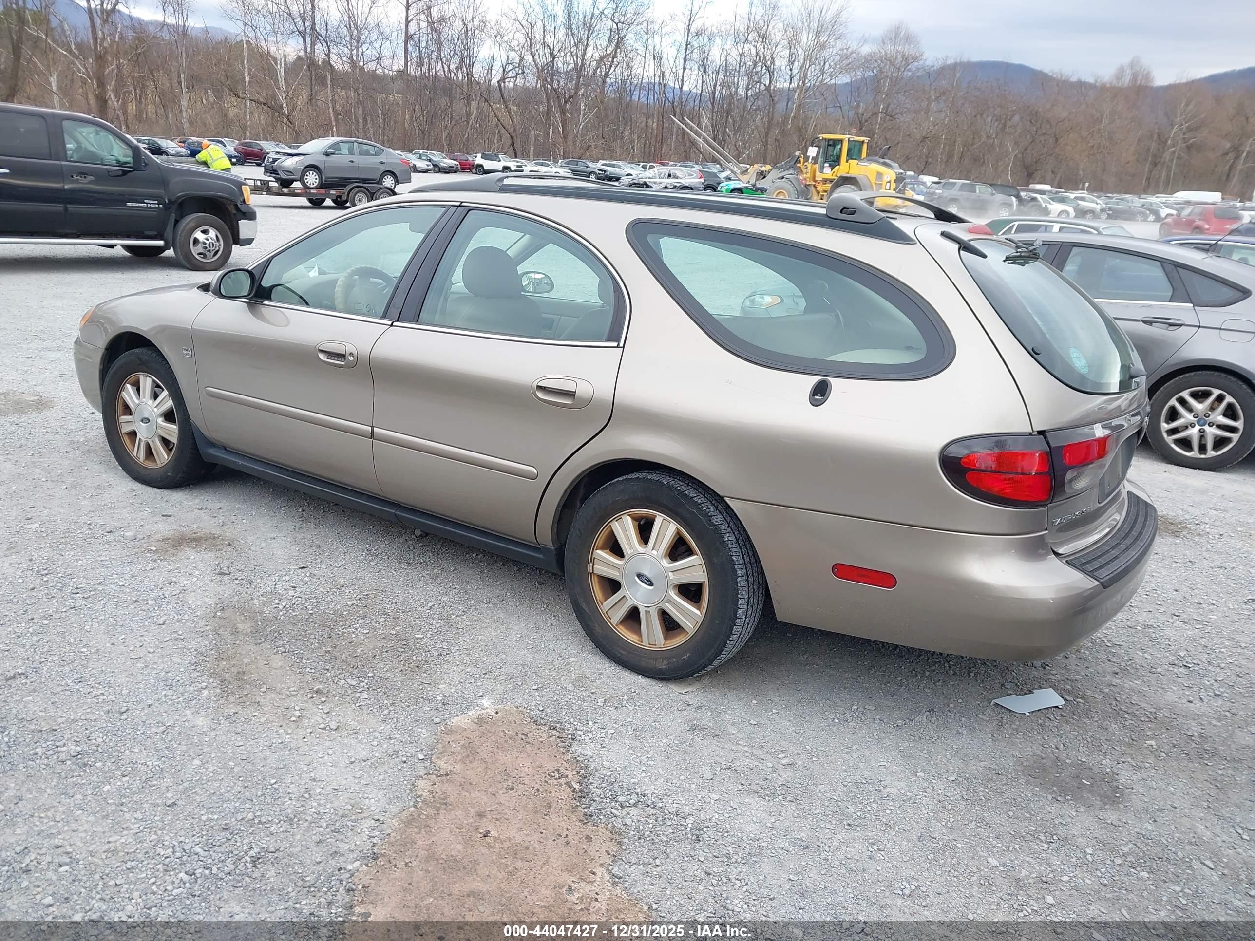 FORD TAURUS image 3