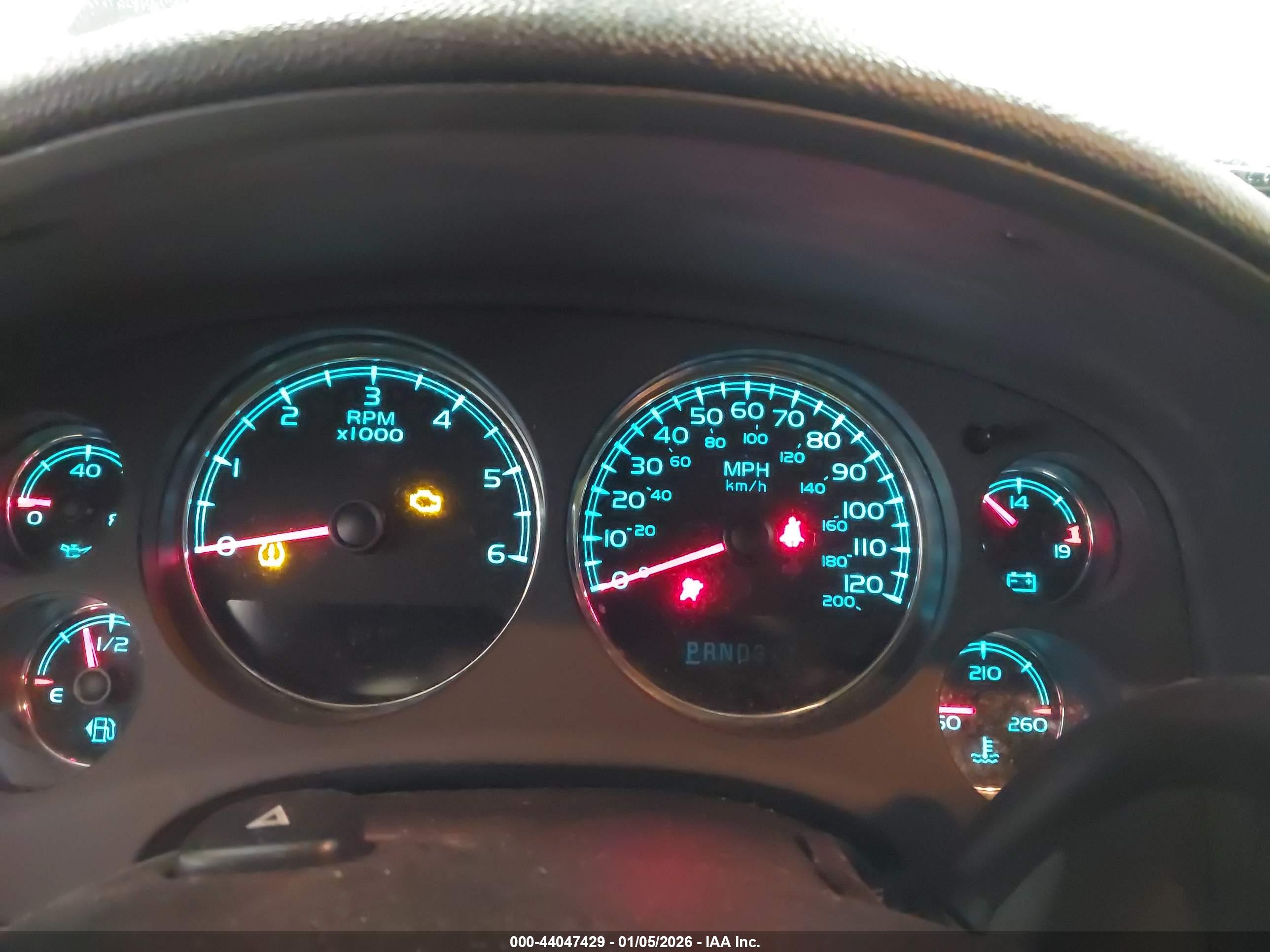 CHEVROLET TAHOE image 7