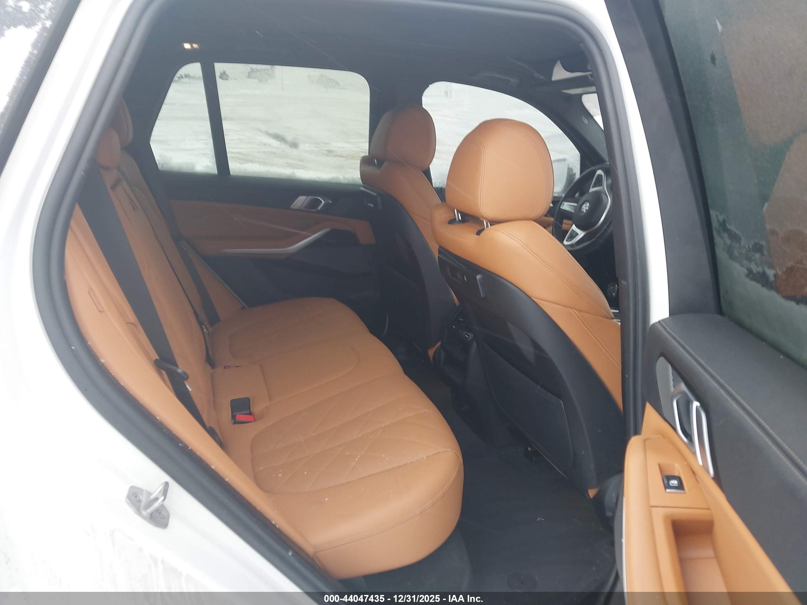 BMW X5 image 8
