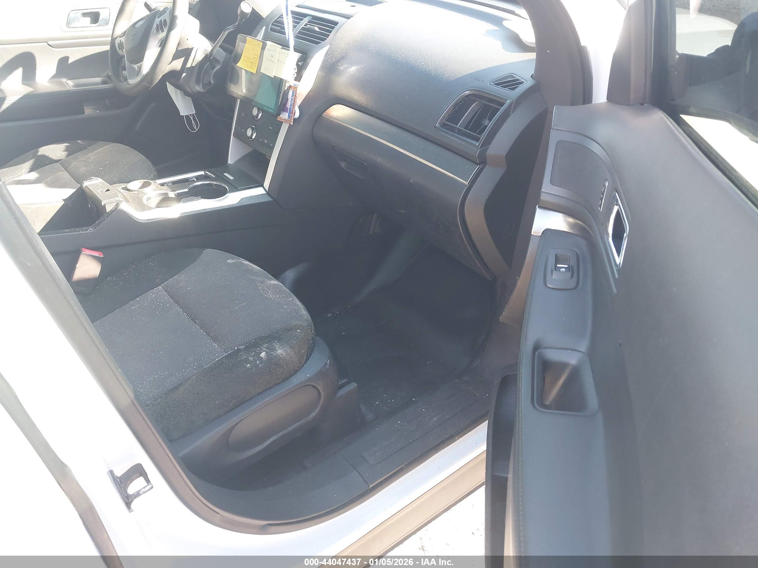FORD UTILITY image 5