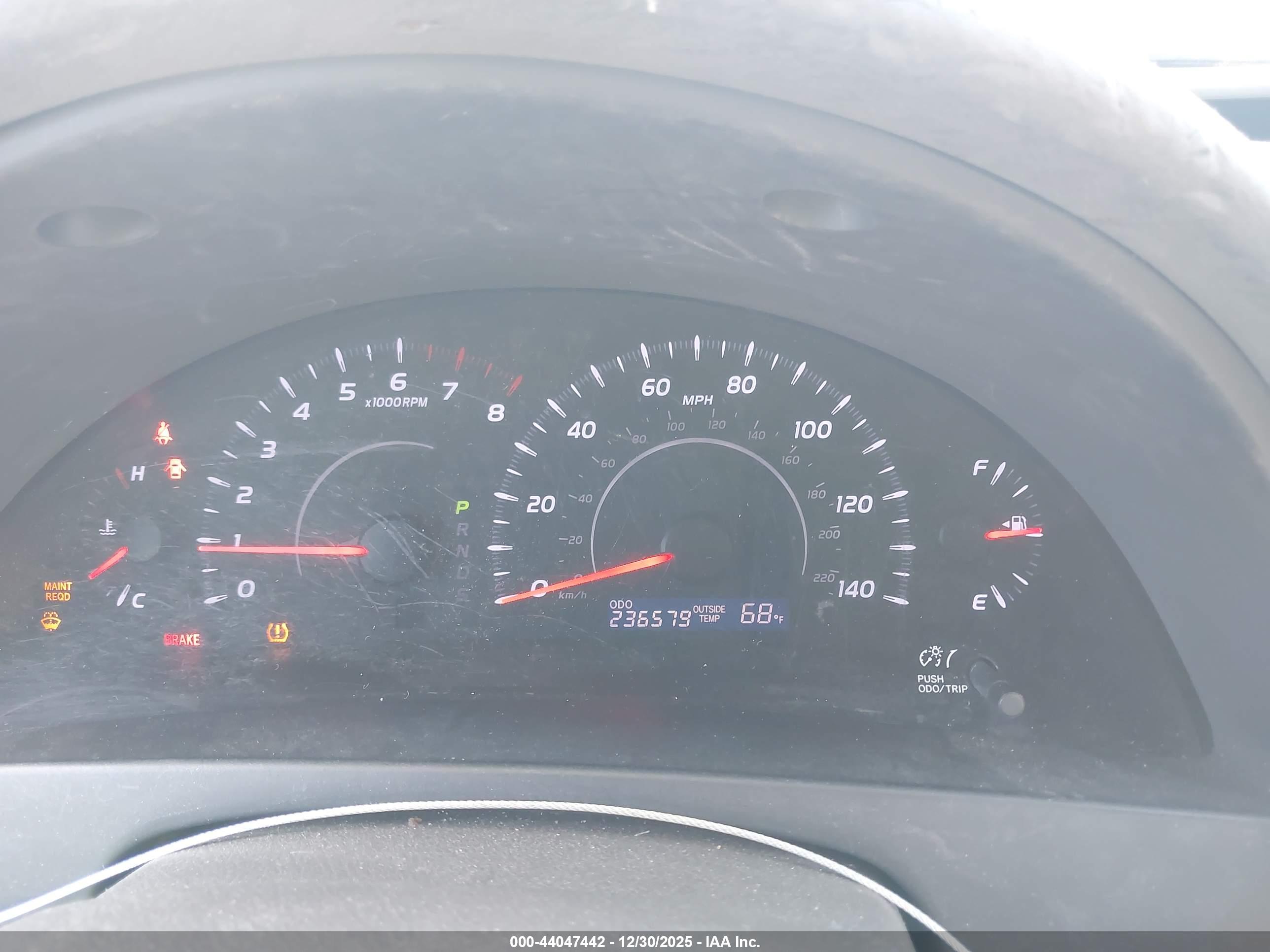 TOYOTA CAMRY image 7