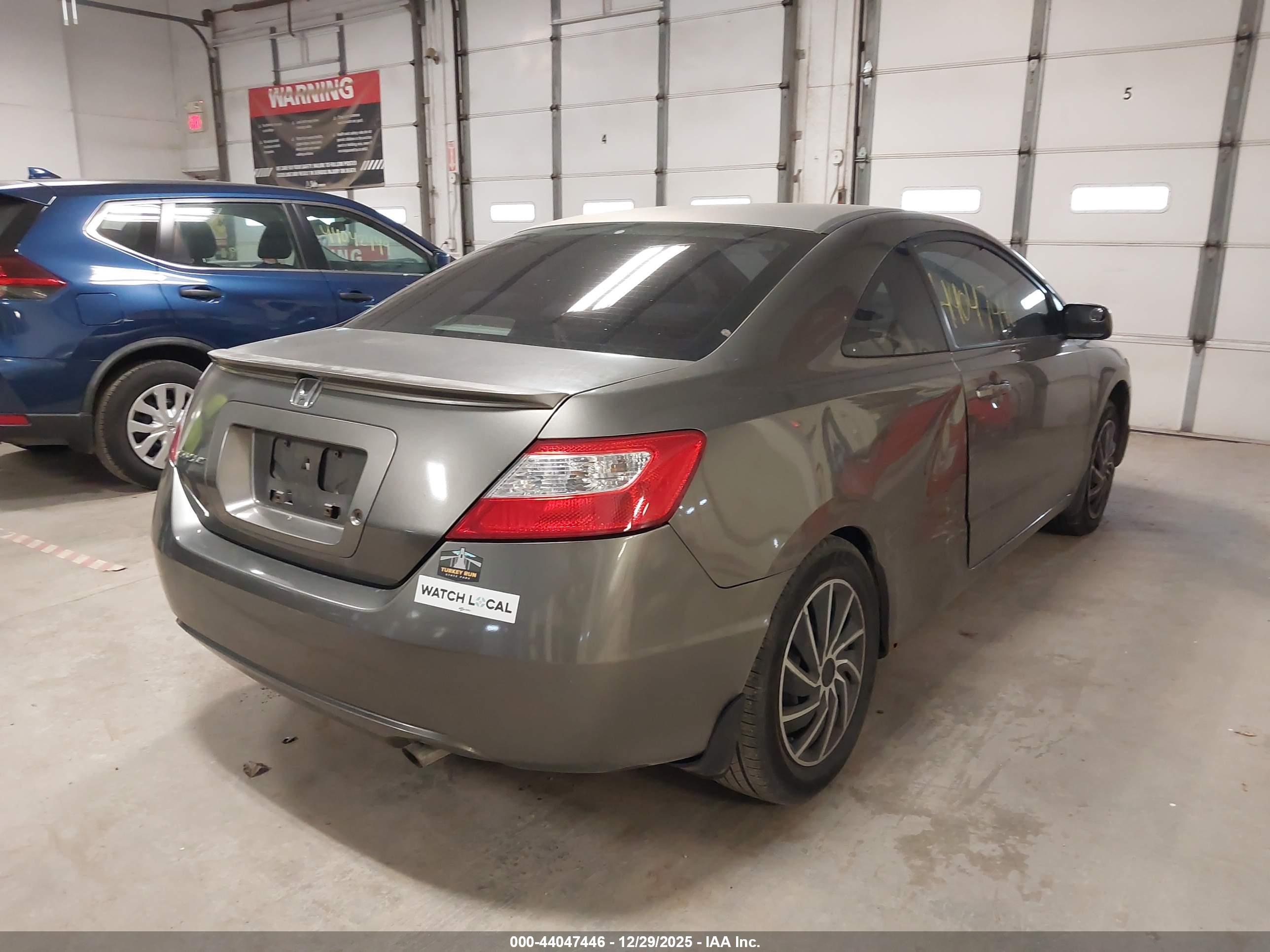 HONDA CIVIC image 4