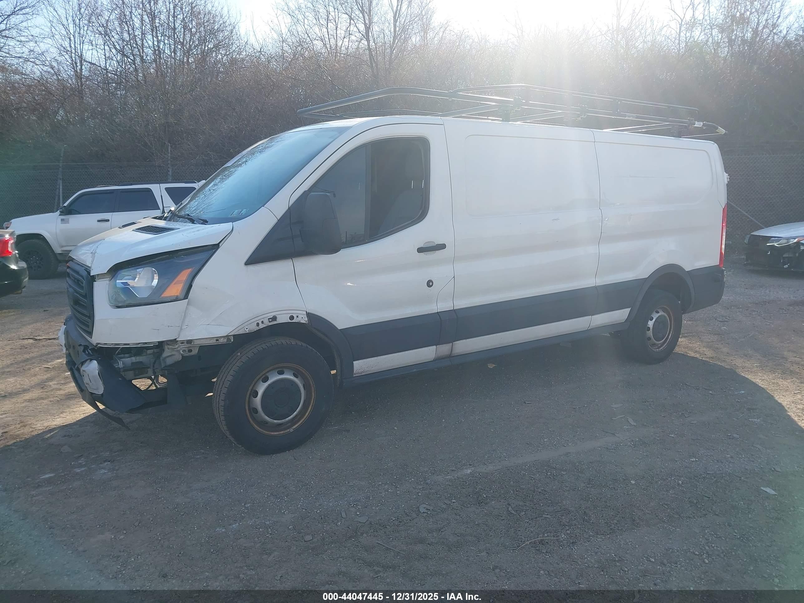 FORD TRANSIT-250 image 2