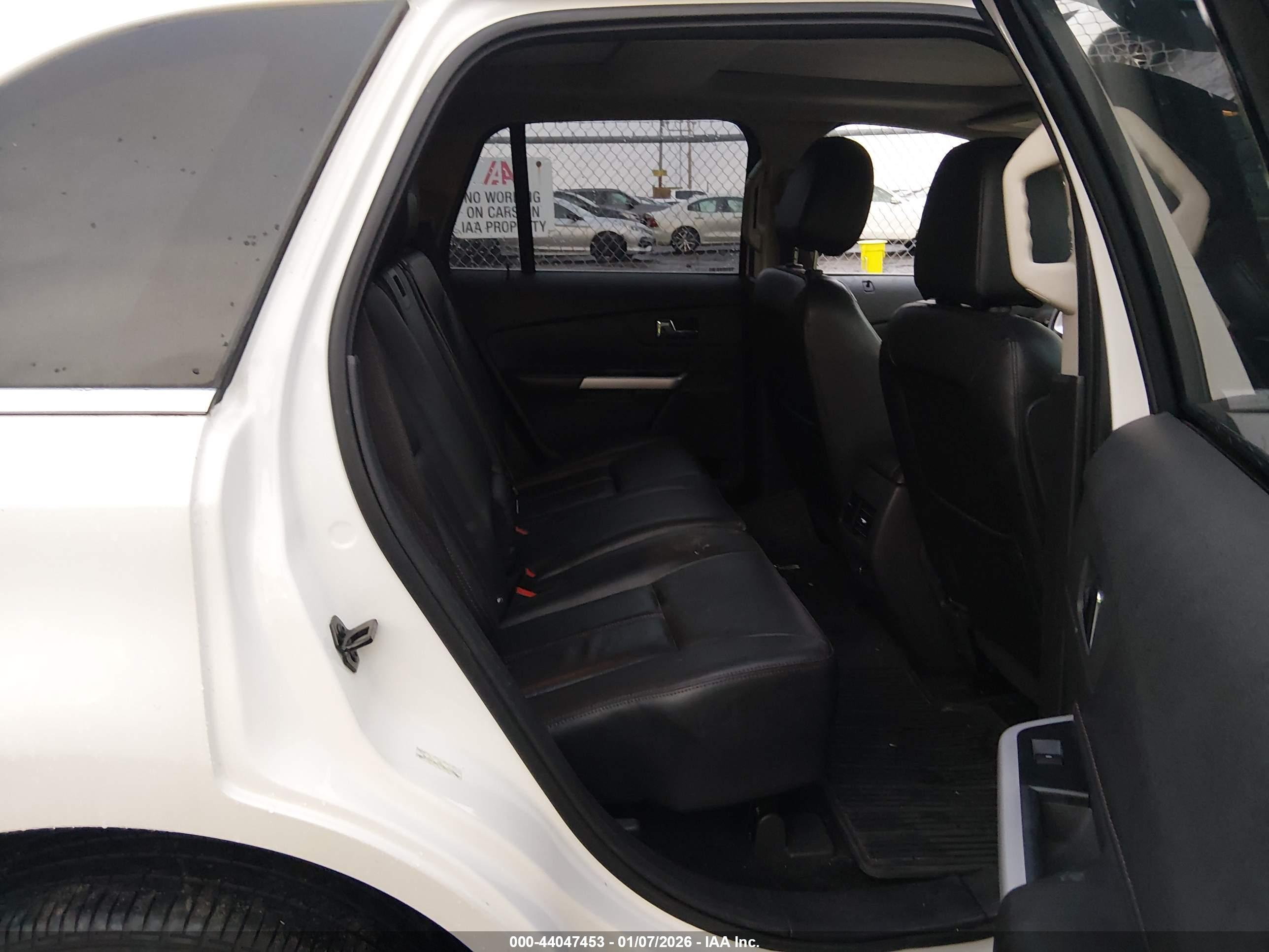 FORD EDGE image 8