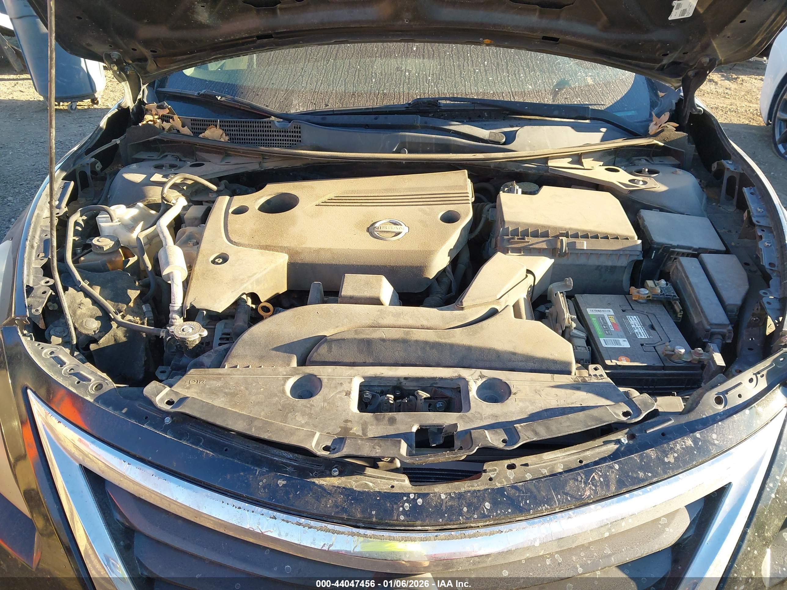 NISSAN ALTIMA image 10