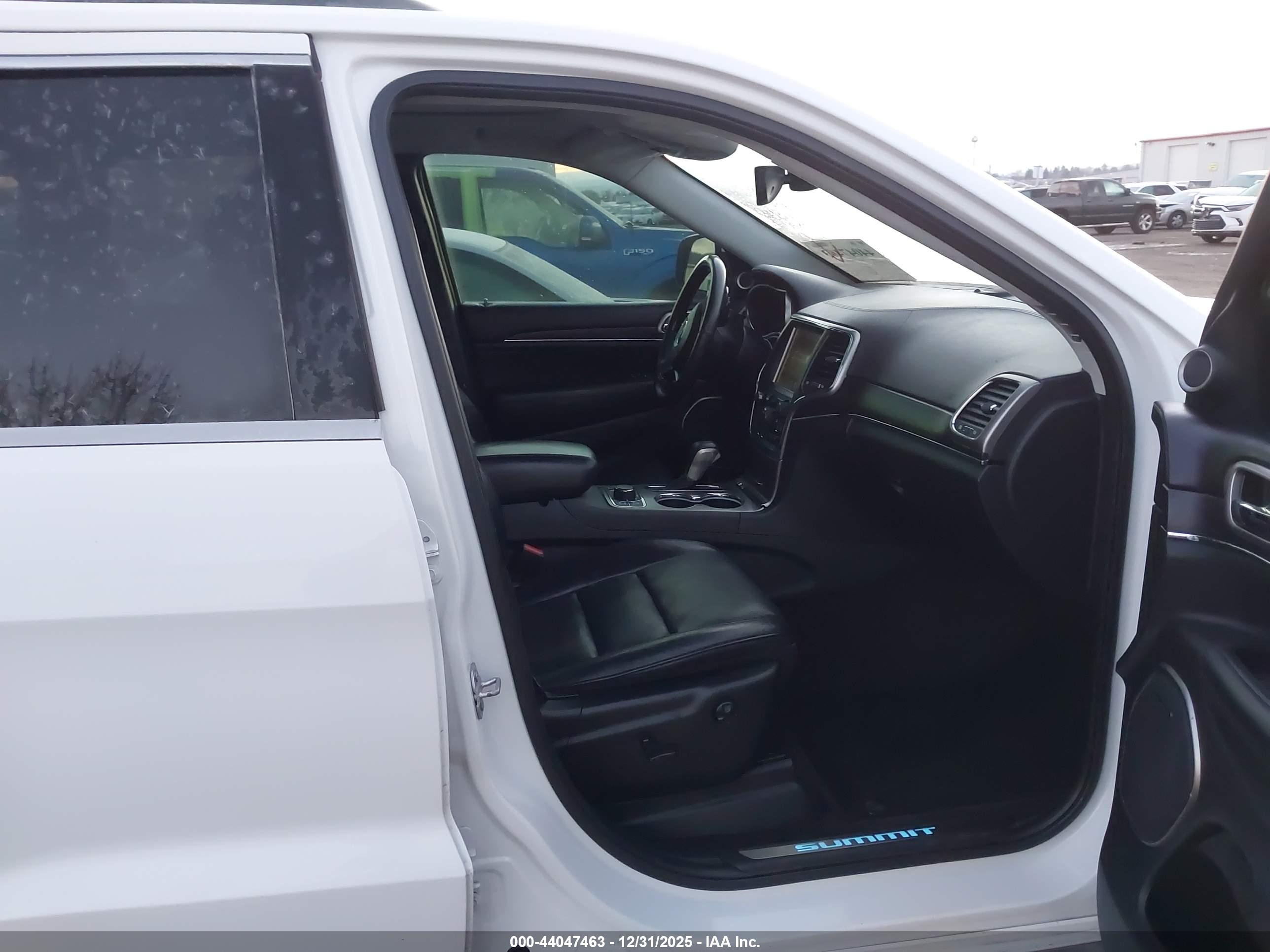 JEEP GRAND image 5