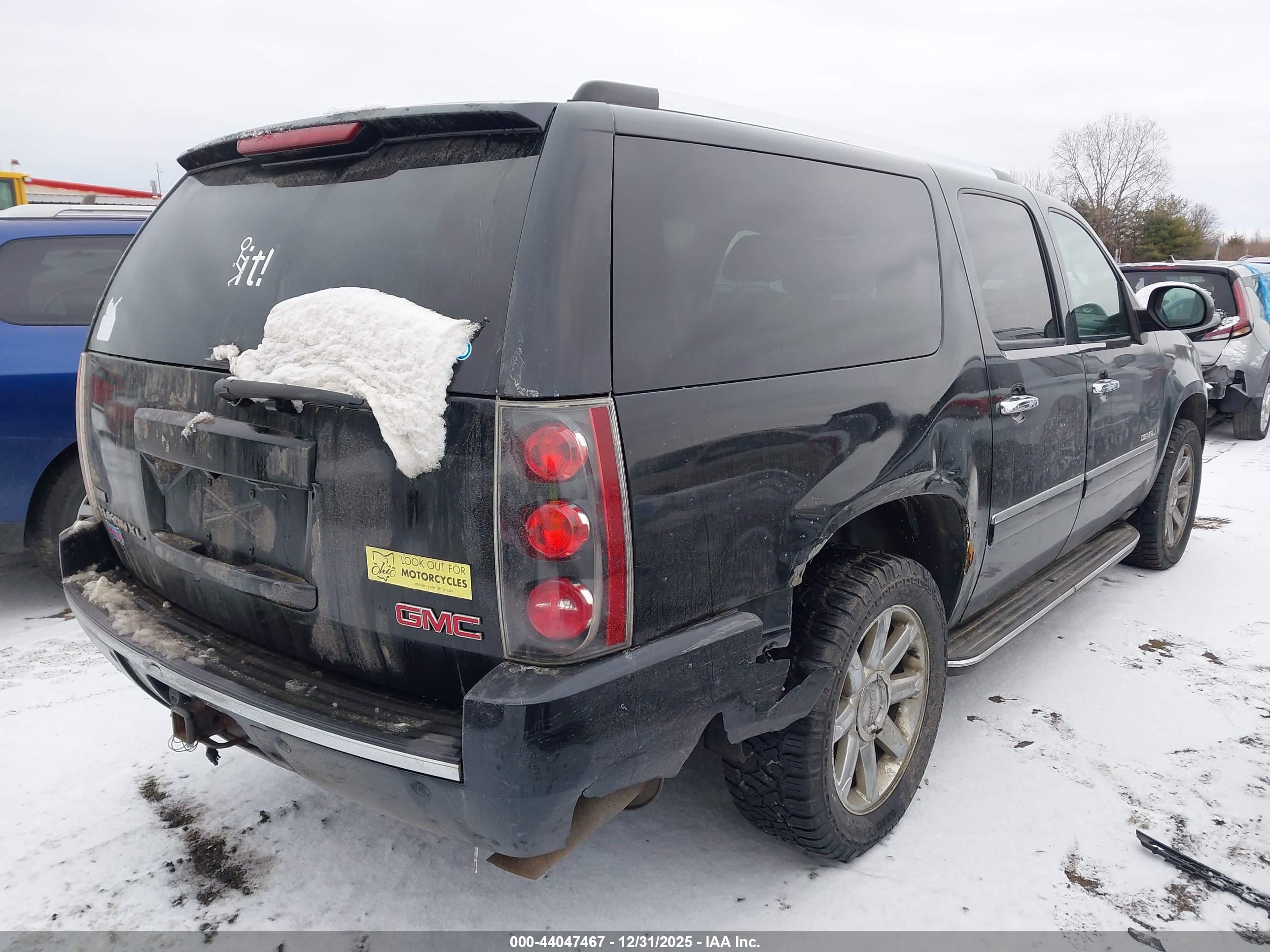 GMC YUKON image 4