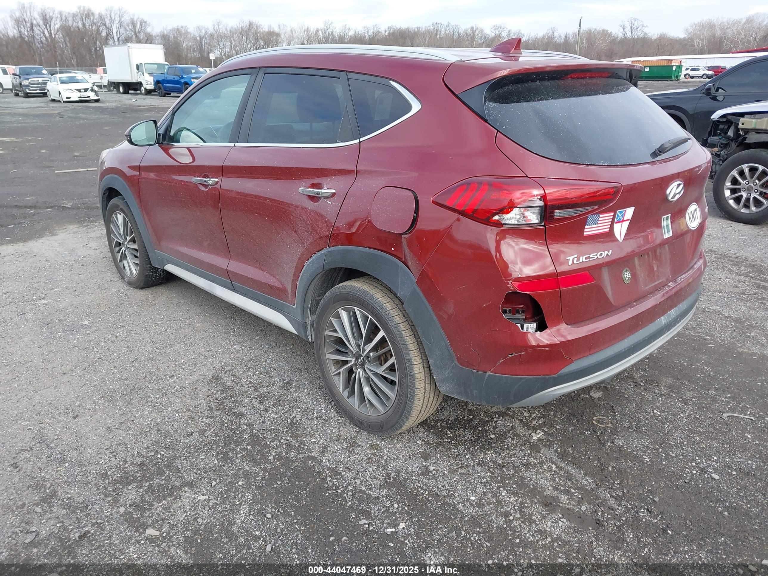 HYUNDAI TUCSON image 3