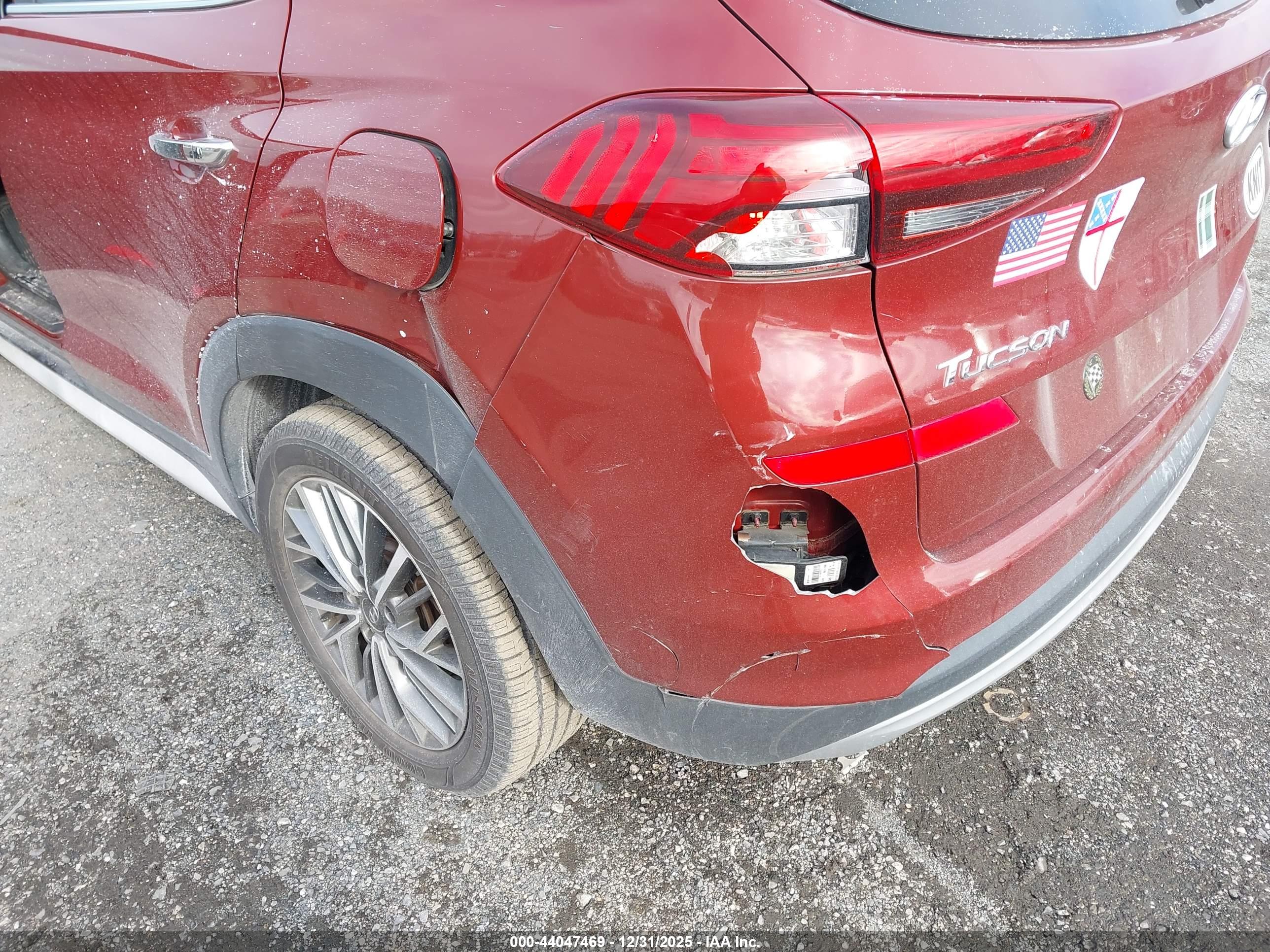 HYUNDAI TUCSON image 6