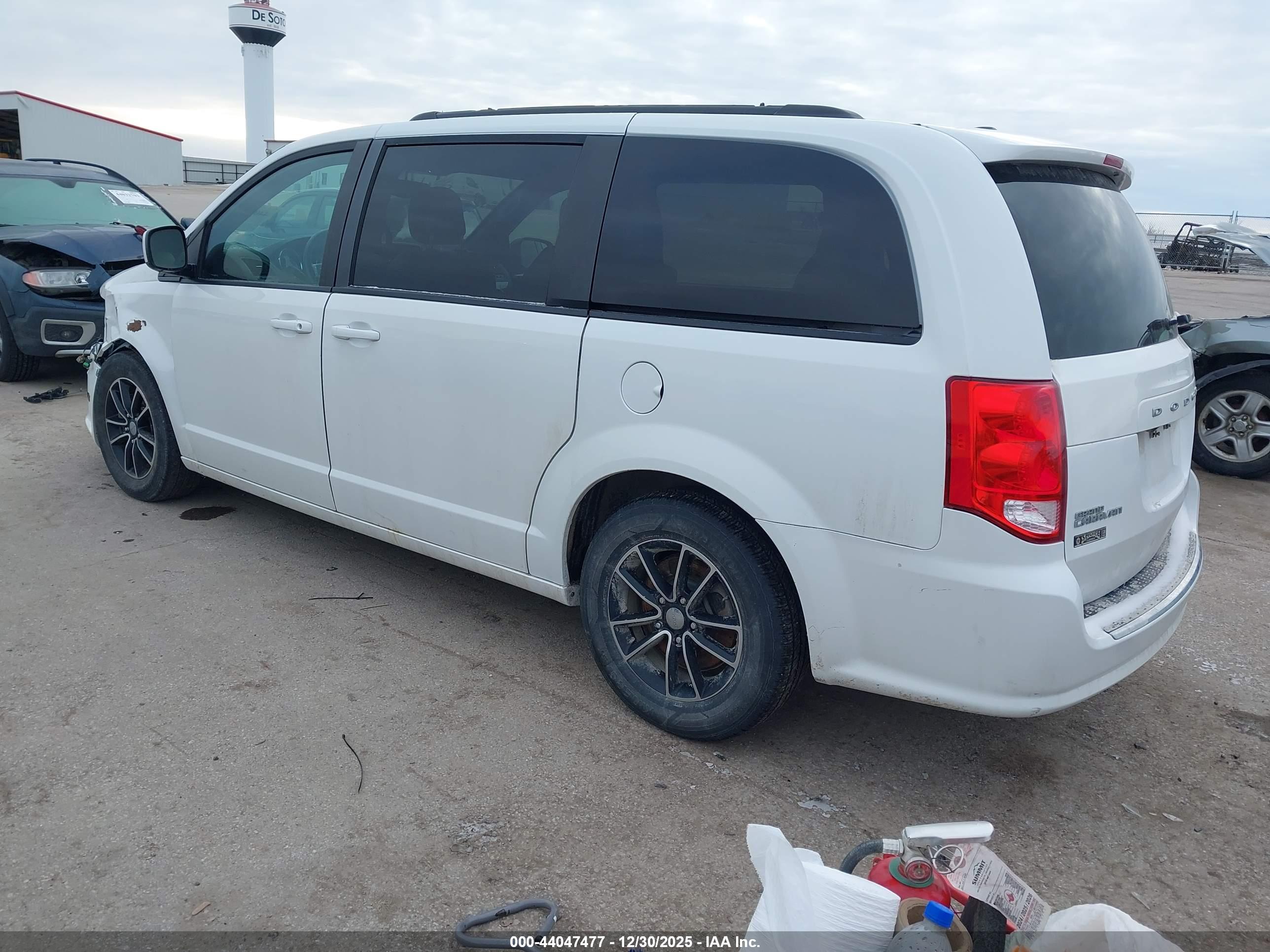 DODGE GRAND image 3