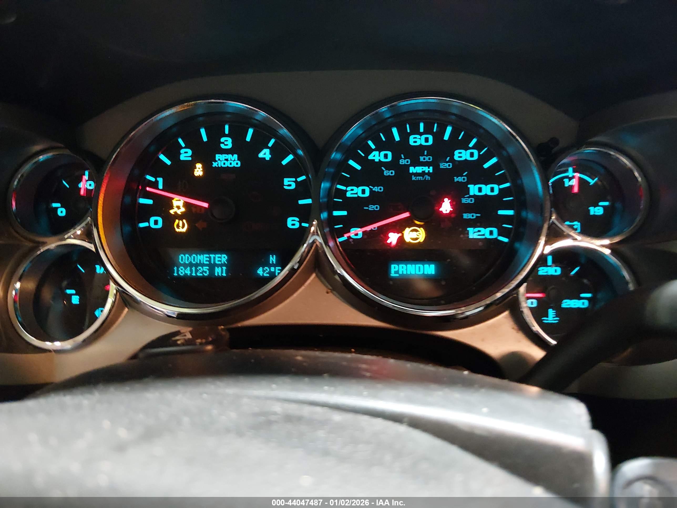 CHEVROLET SILVERADO image 7