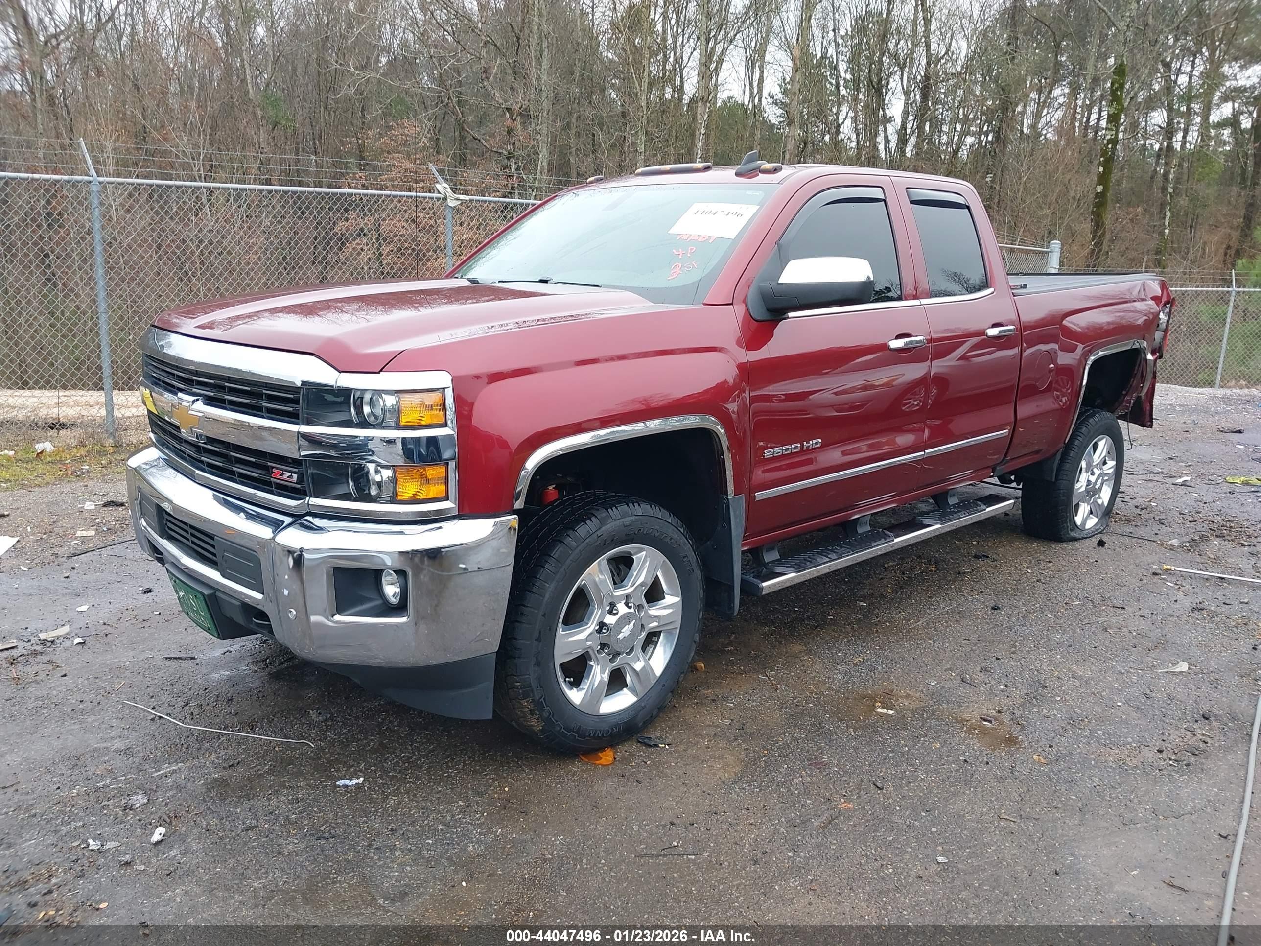 CHEVROLET SILVERADO image 2