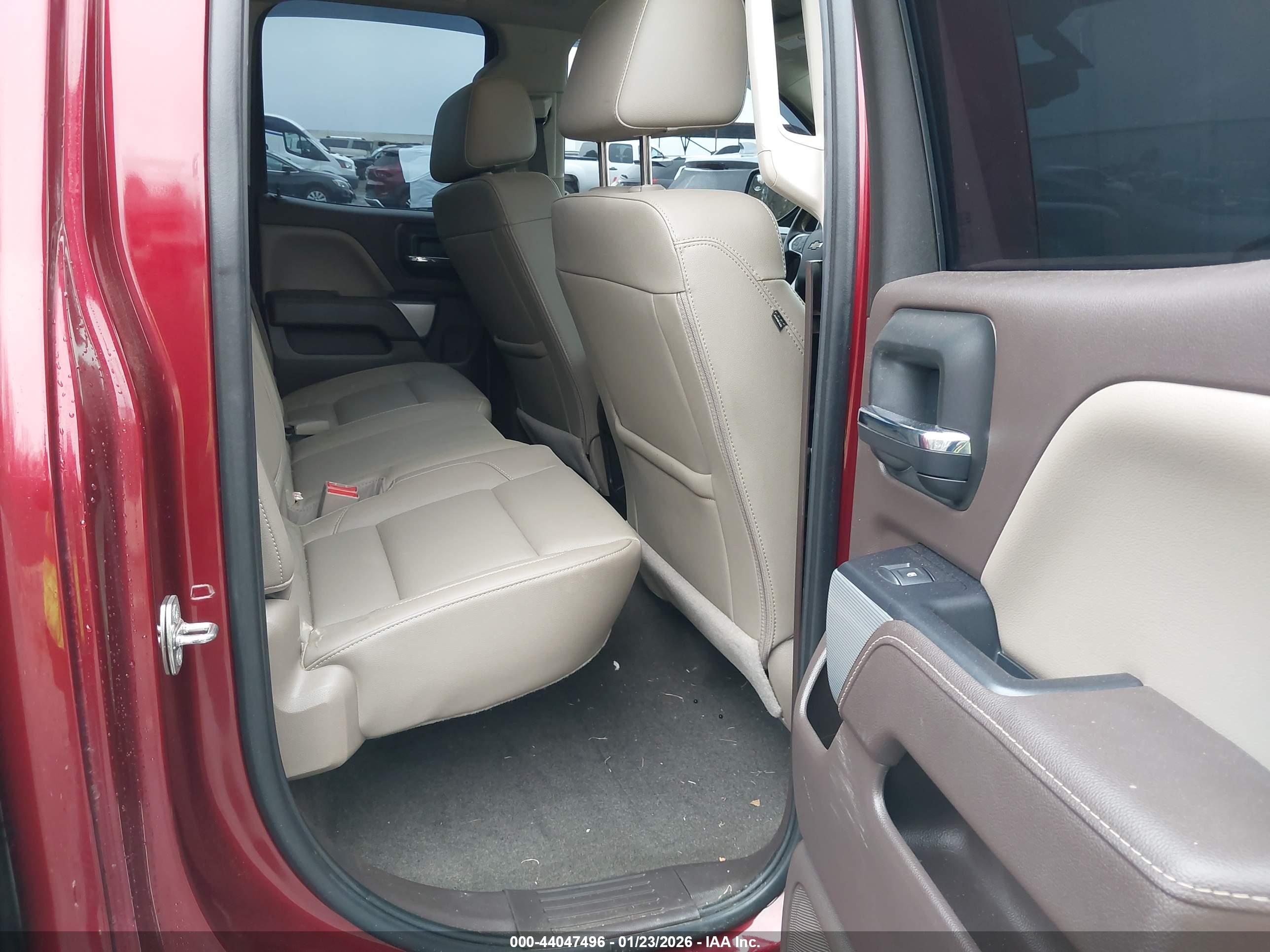 CHEVROLET SILVERADO image 8